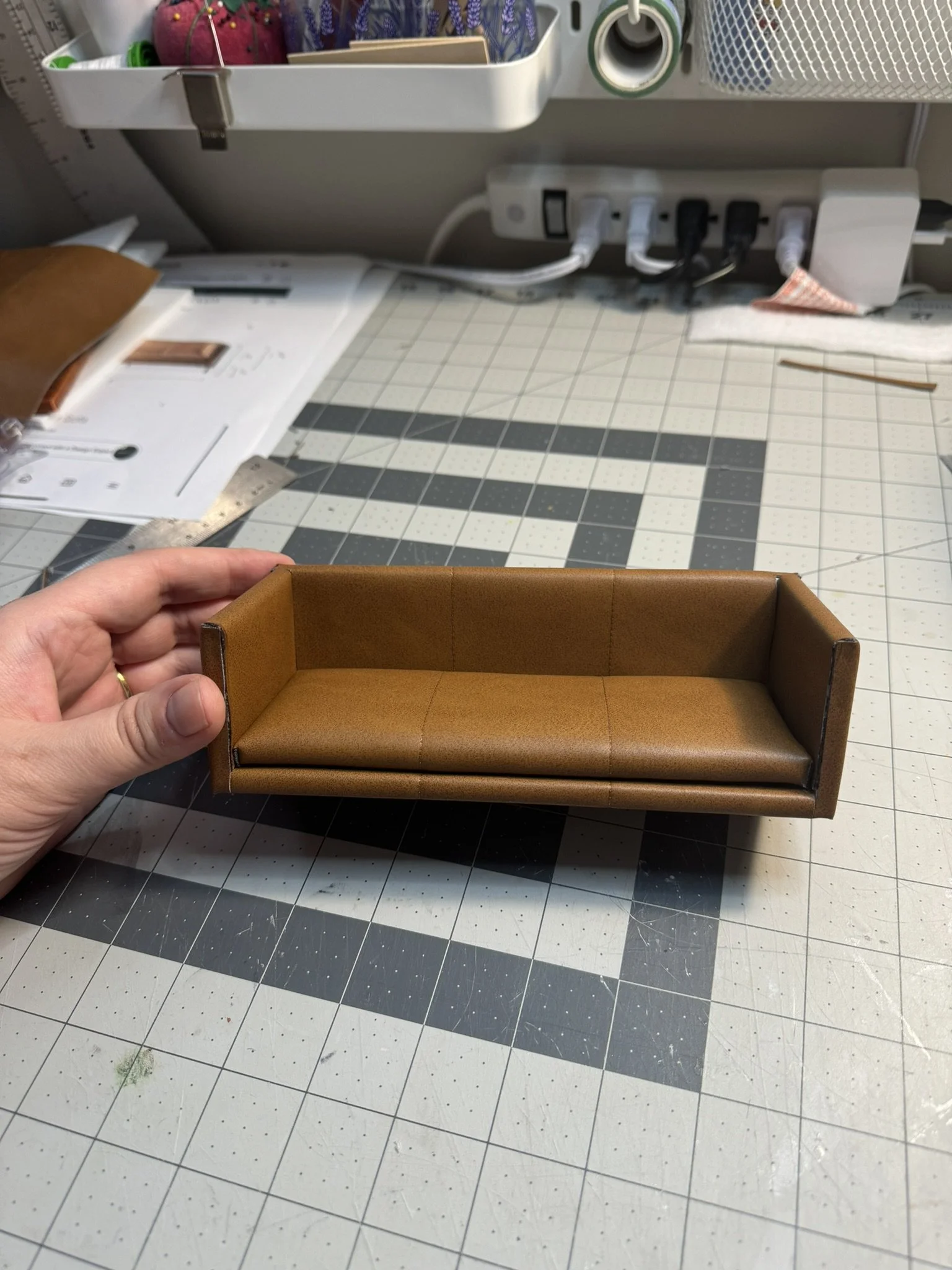 leather dollhouse sofa martin-goes-mini (25).JPEG