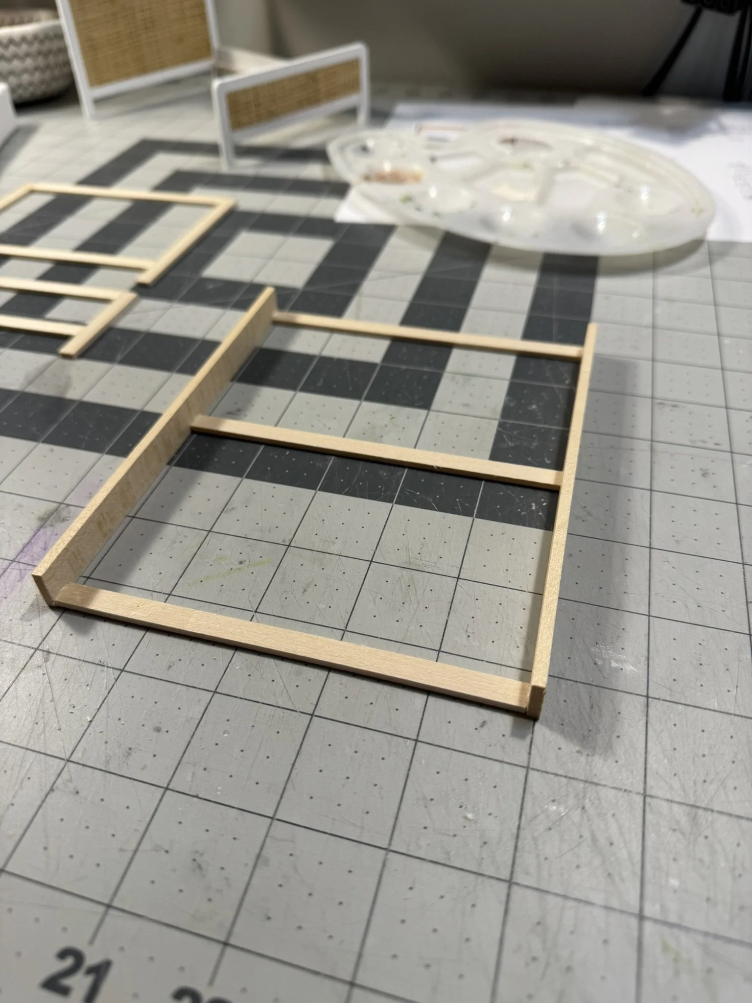 Martin Goes Mini Rattan bed Dollhouse Tutorial (3).JPEG