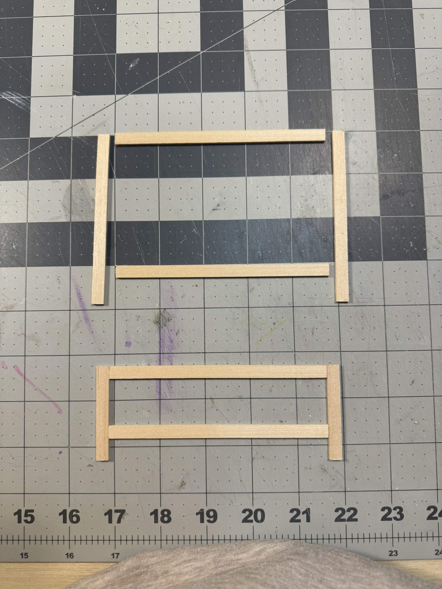 Martin Goes Mini Rattan bed Dollhouse Tutorial (1).JPEG