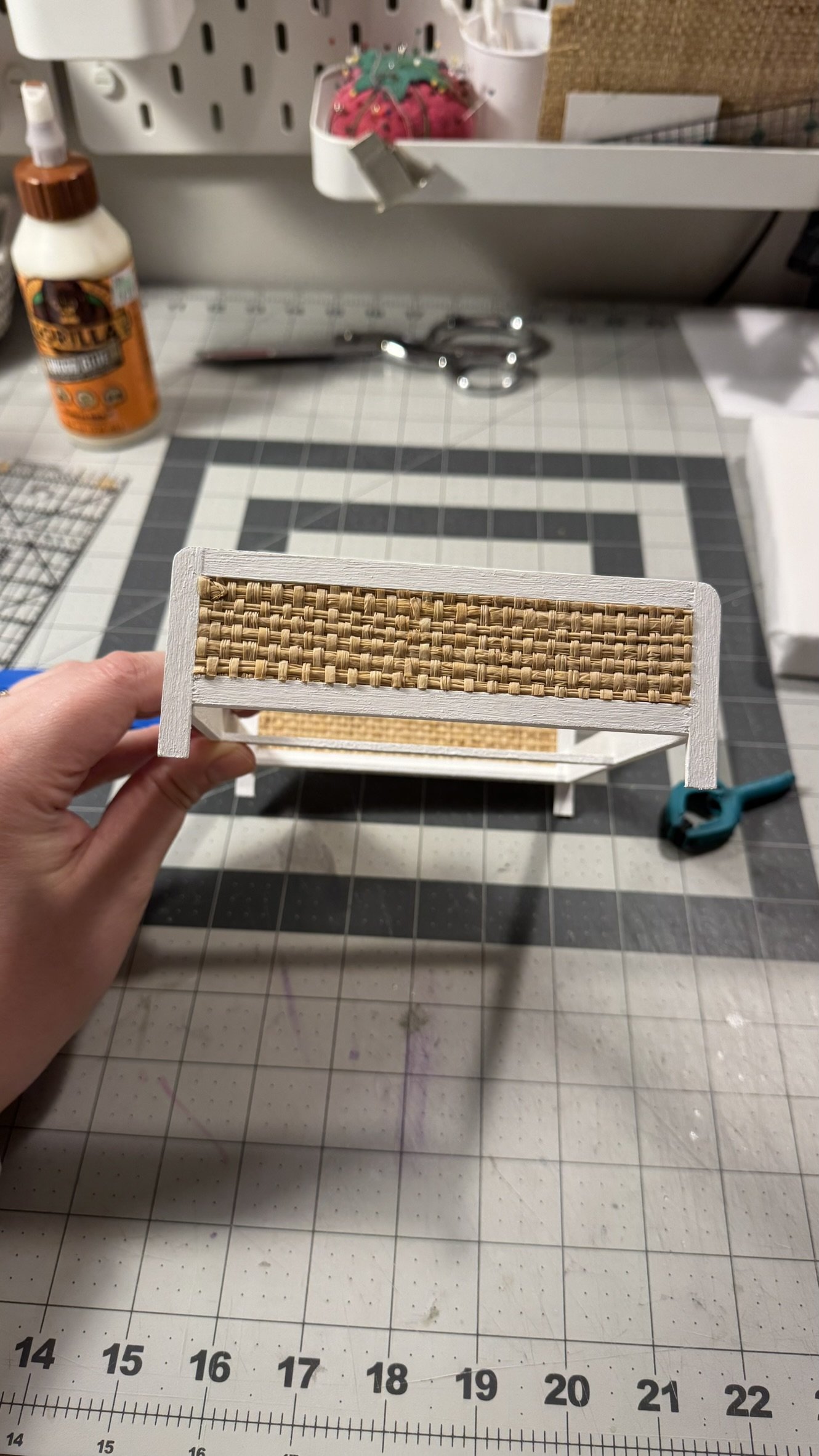 Martin Goes Mini Rattan bed Dollhouse Tutorial (21).JPEG