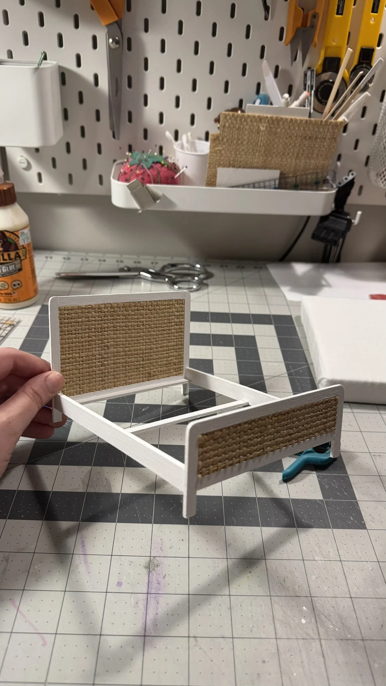 Martin Goes Mini Rattan bed Dollhouse Tutorial (22).JPEG
