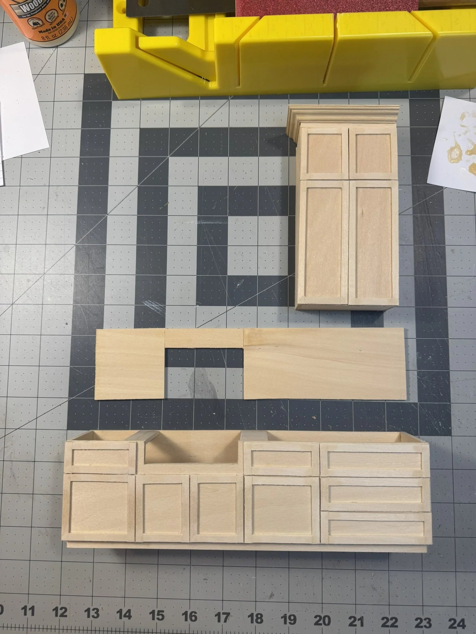Dollhouse Kitchen Modern Martin Goes Mini (8).JPEG