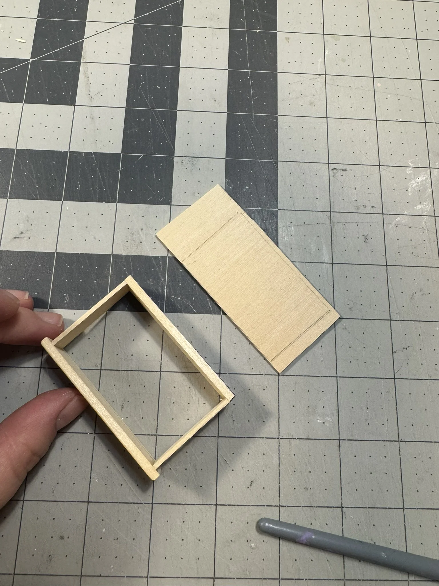 Dollhouse Kitchen Modern Martin Goes Mini (12).JPEG