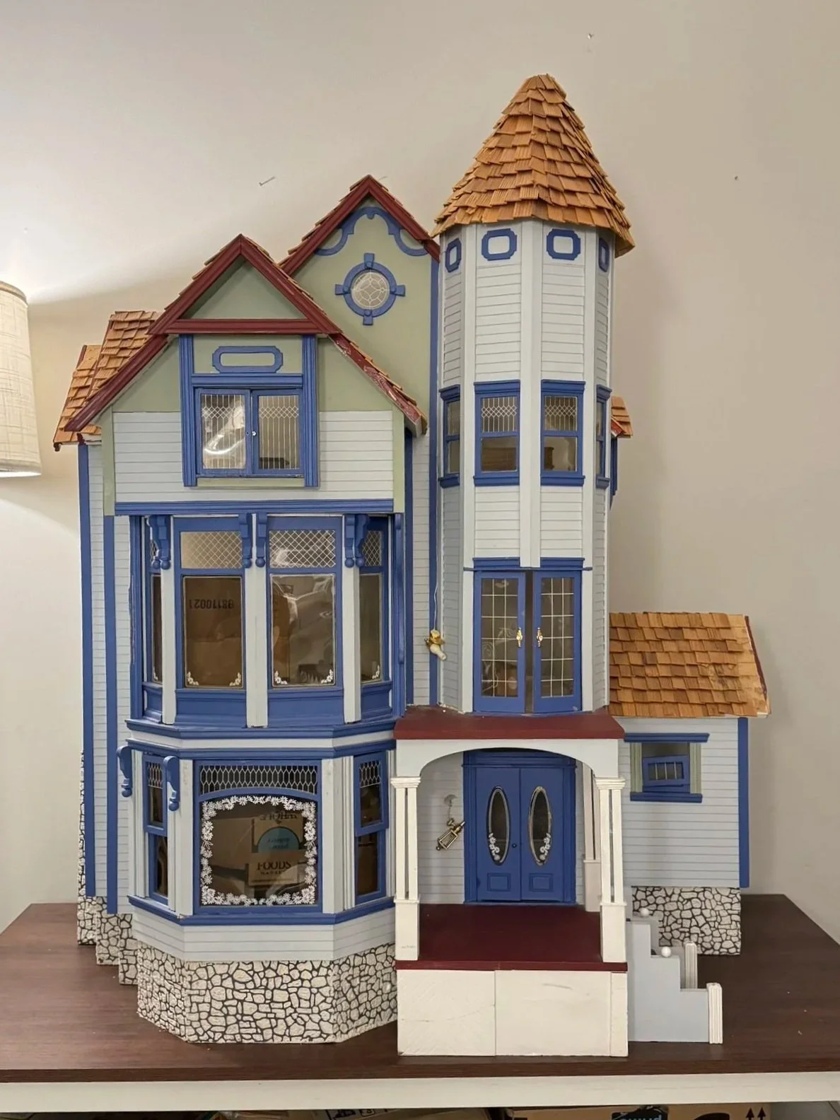 Marquam Hill Mansion Dollhouse, Part 1