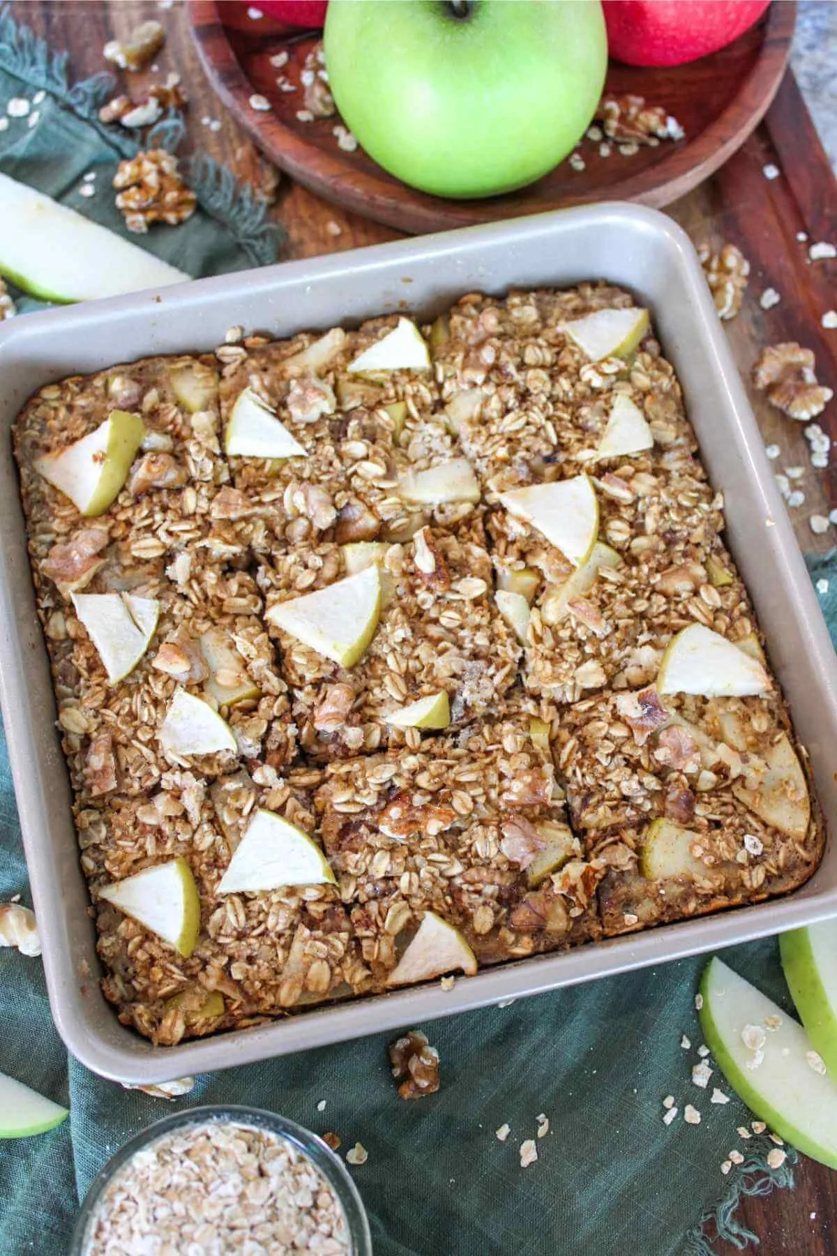 Apple Cinnamon Baked Oatmeal