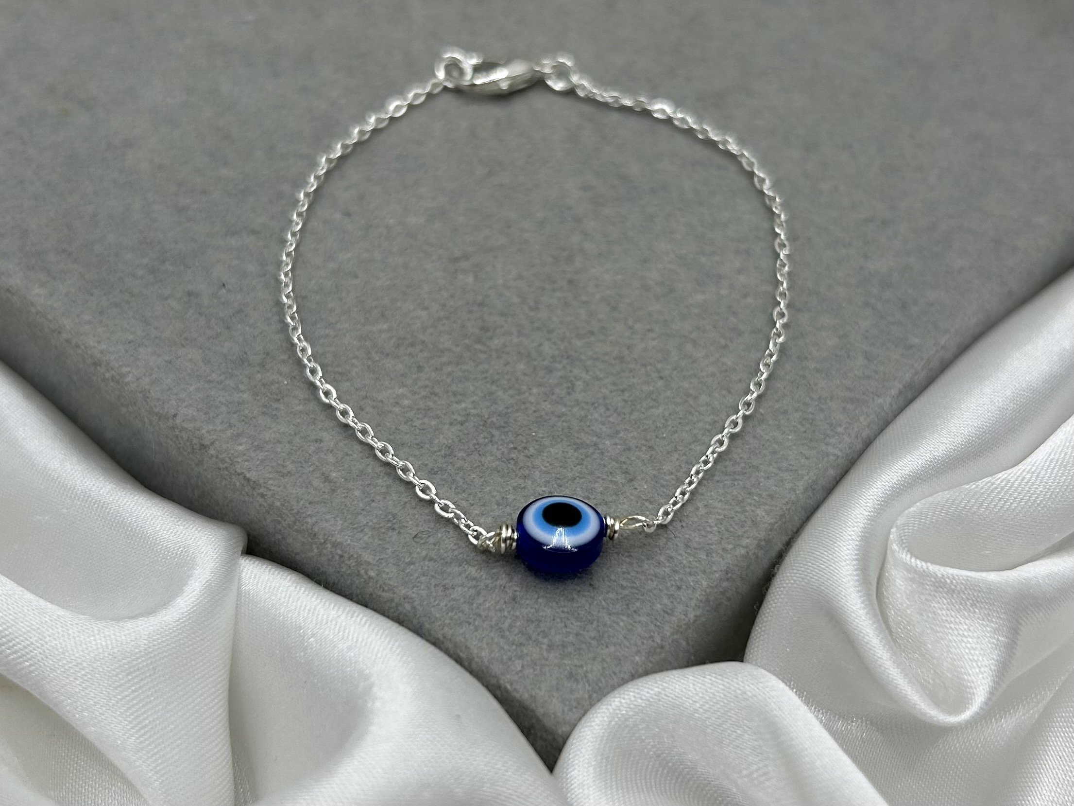 https://i.etsystatic.com/25751861/r/il/41ba22/5428309093/il_fullxfull.5428309093_t95r.jpg