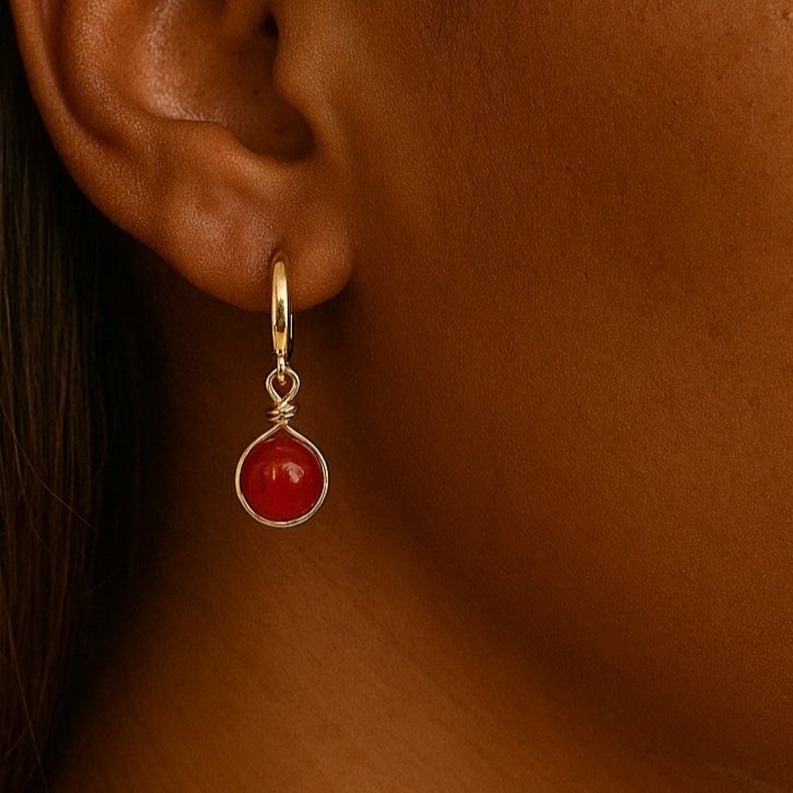 The Carnelian Huggie Hoops - Gold