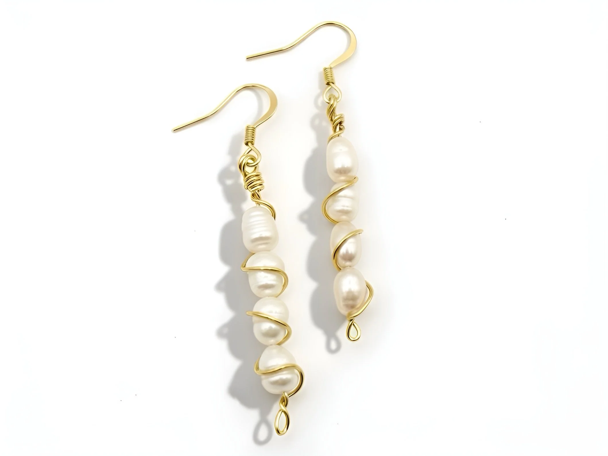 The Chunky Pearl Drop Earrings - Gold