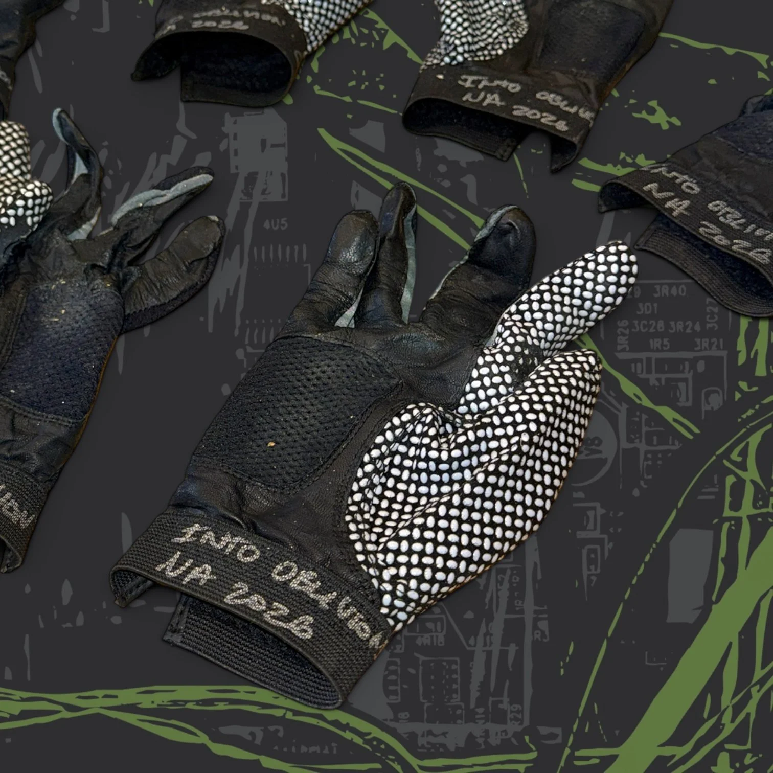 intoOblivionGlovesCloseup.jpg
