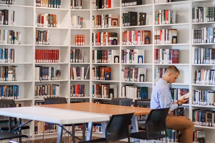 https://www.indysem.org/library — Indianapolis Theological Seminary