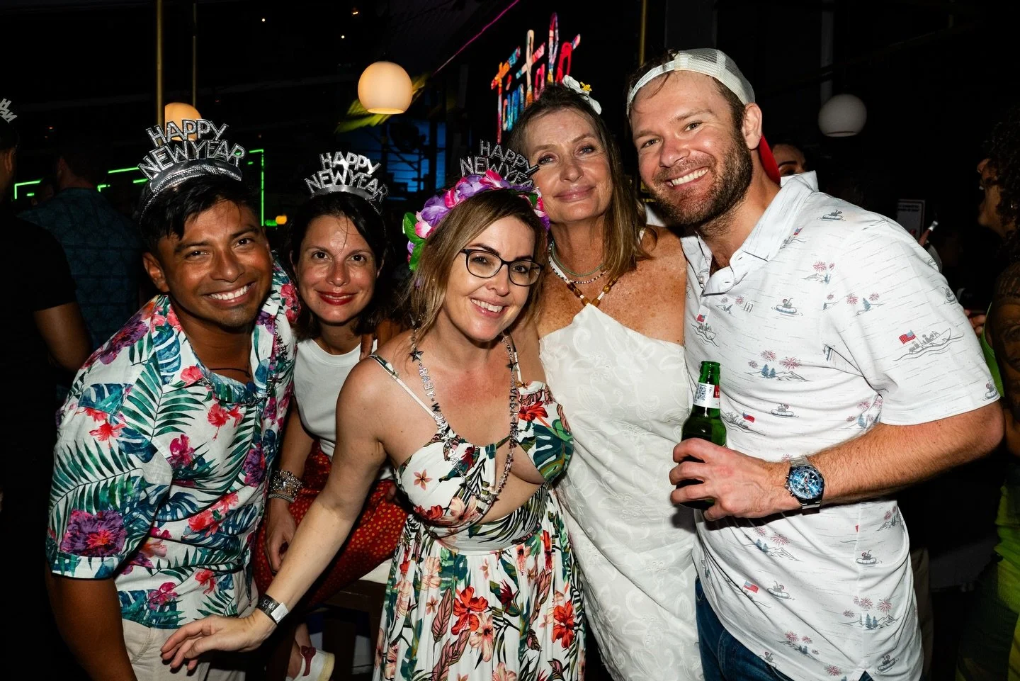 ✨🥂 As&iacute; despedimos el a&ntilde;o en T&aacute;ntalo 🥂✨

Luces encendidas, copas arriba y un rooftop lleno de energ&iacute;a.
El 2025 se fue bailando, riendo y celebrando juntos, como debe ser.

Gracias a cada persona que lleg&oacute; con ganas