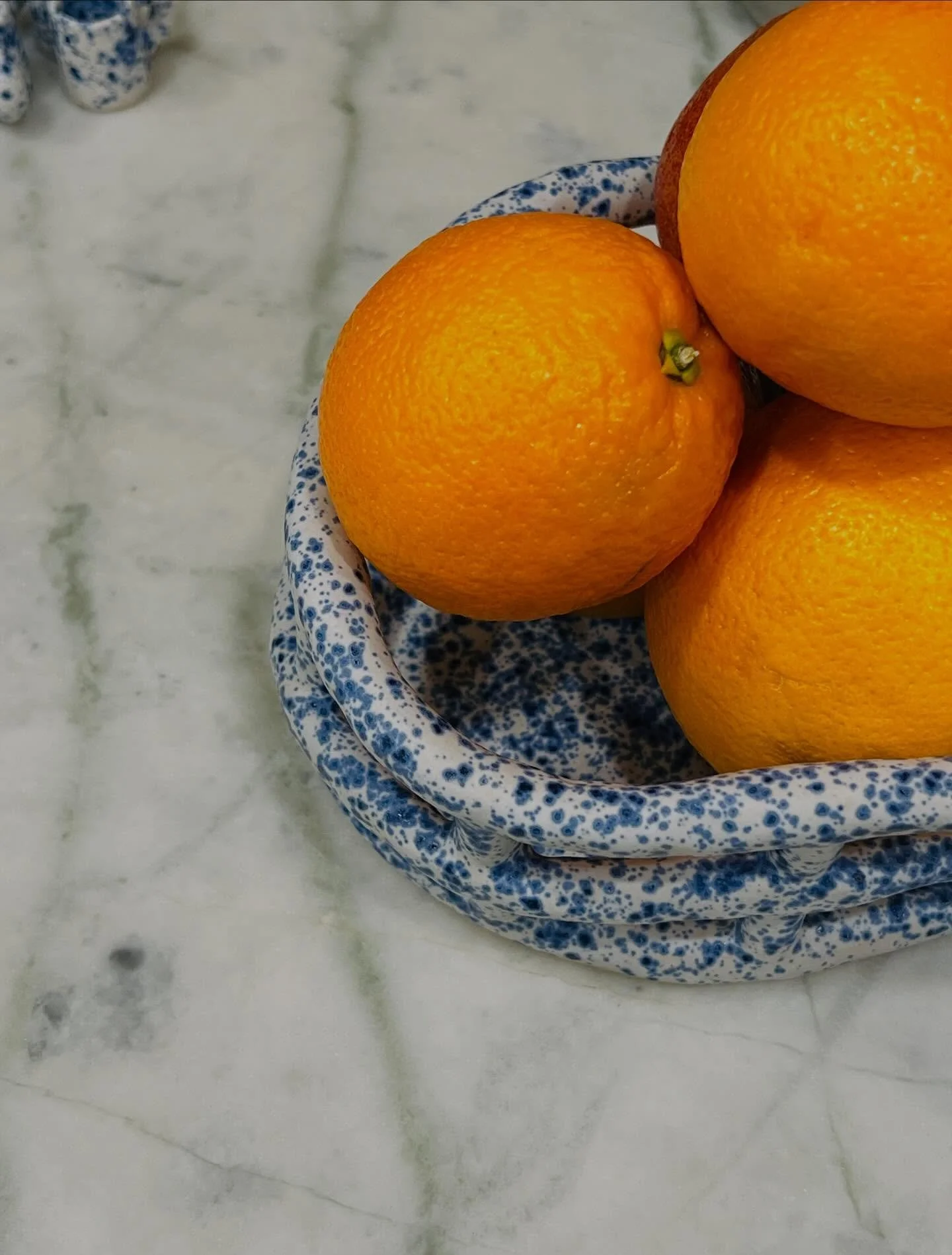 Good colour combos on a day that feels heavy. Fight oppression and keep being kind and making magic where you can, bbs.