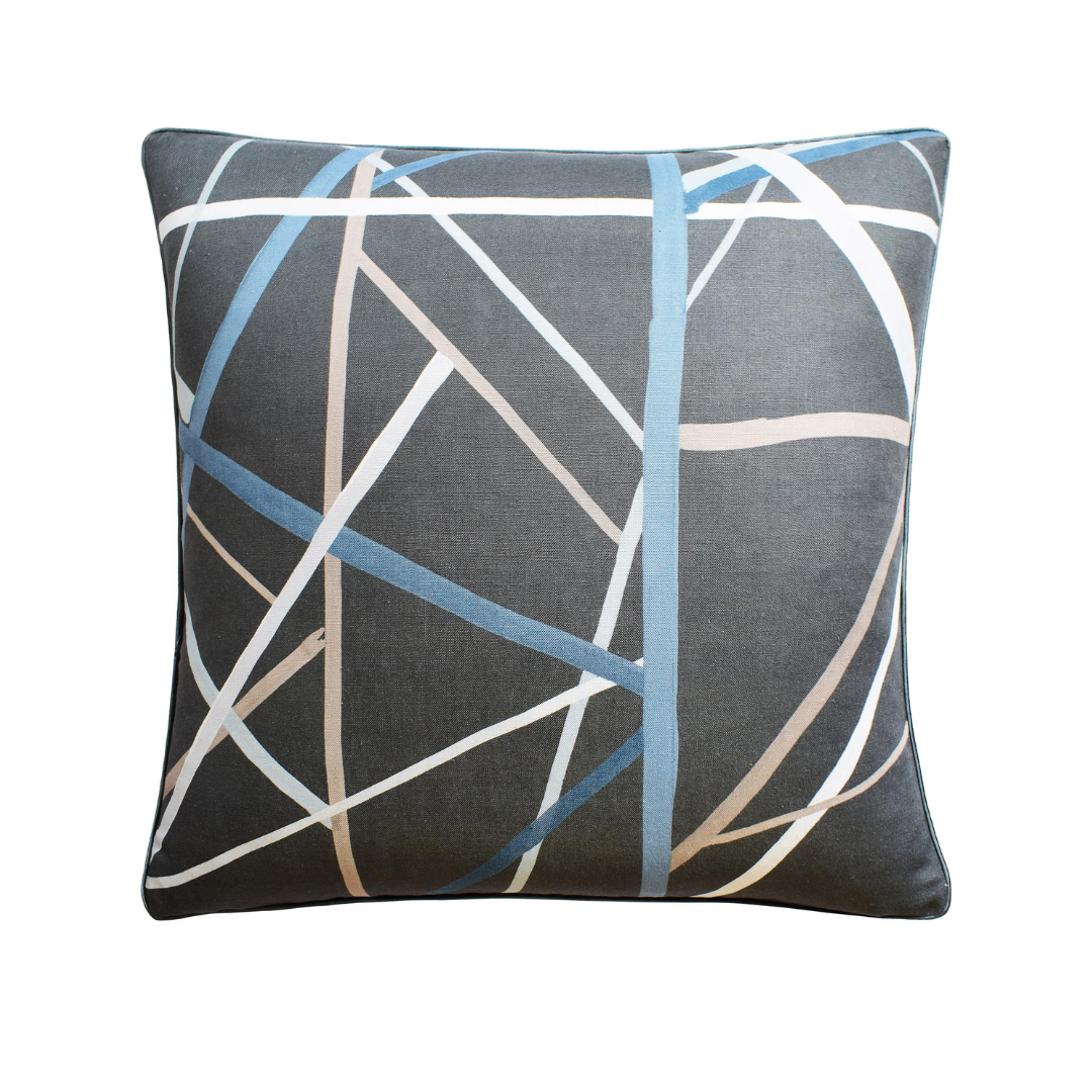 simpatico-modern-line-art-pillow-raven.png