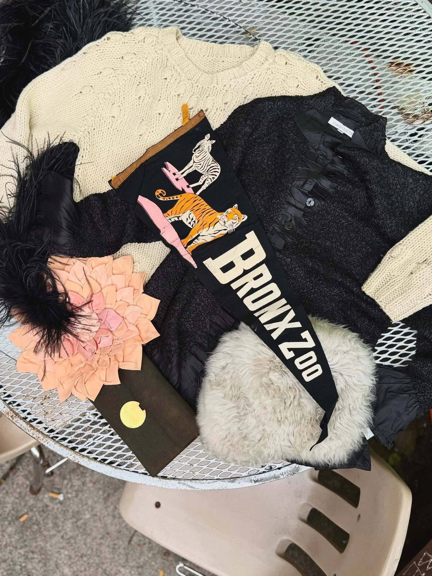 Here&rsquo;s to swinging into fall ✨
From accessories to Victorian coin purses. We&rsquo;ve got a wide range of new pieces coming this week, come take a peek.