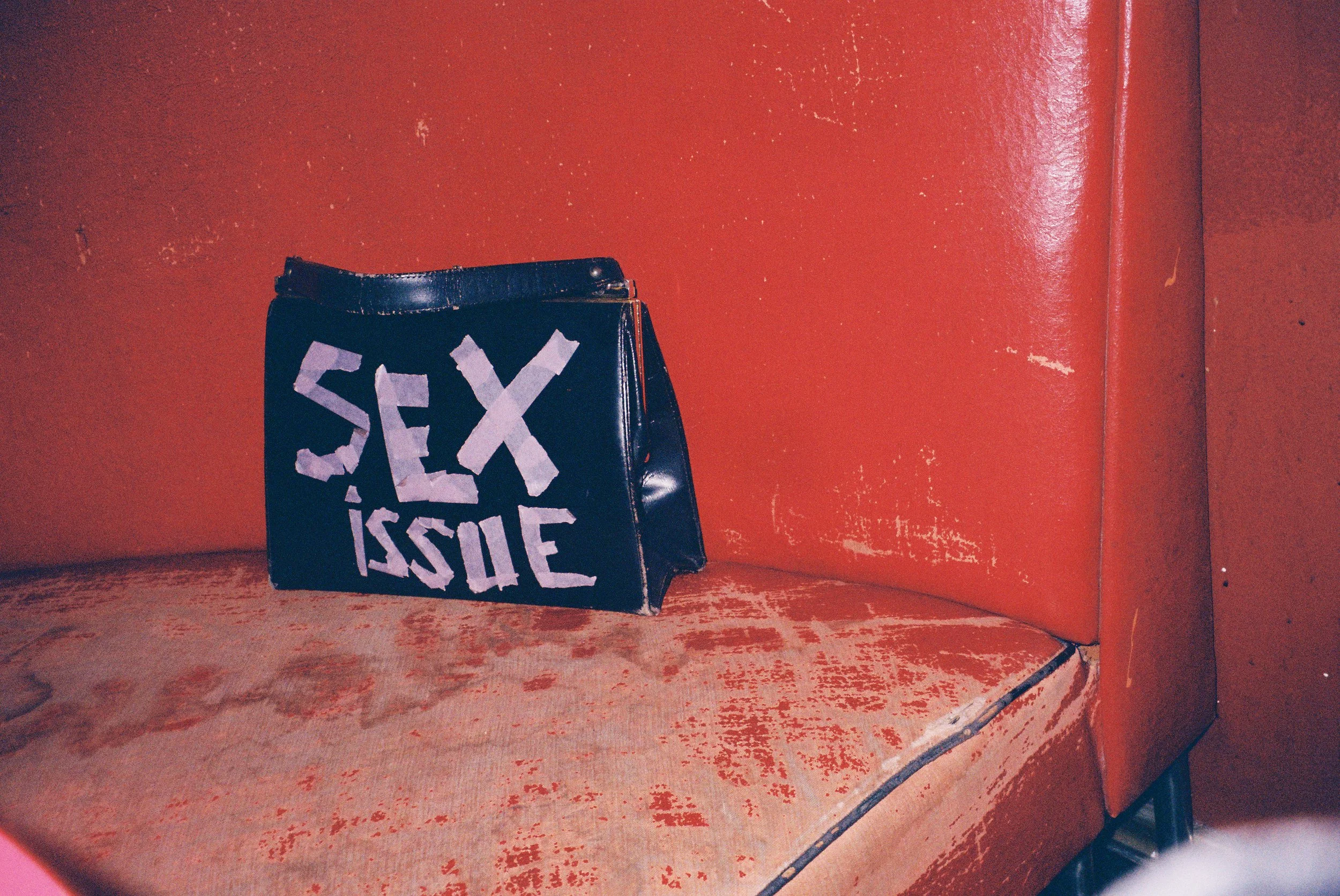 SEX iSSUE