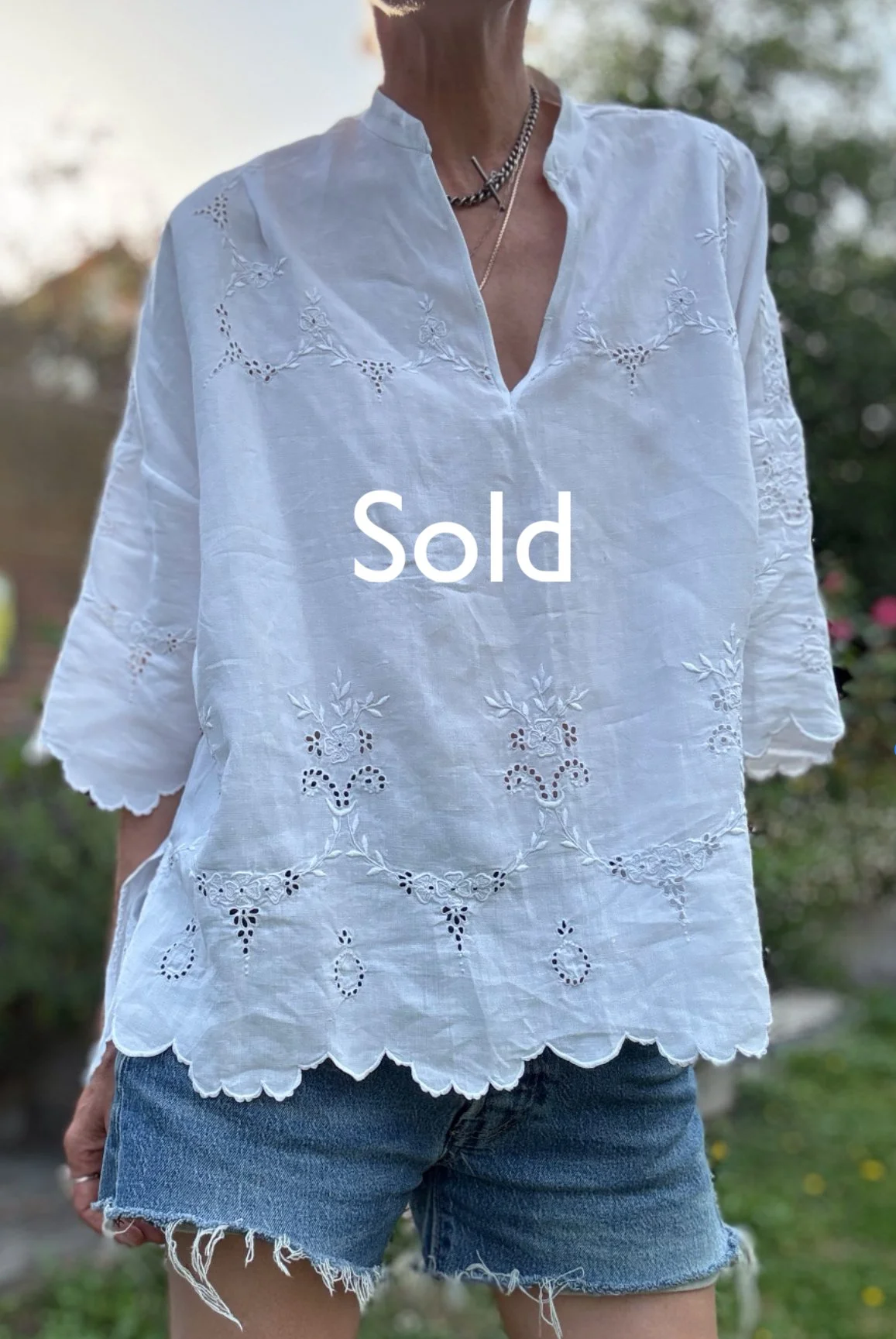 Fine white linen pullover shirt, size 8-12