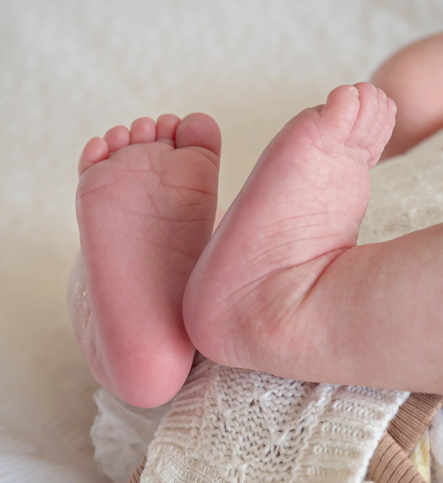 baby-cot-sleeping-9080.jpg