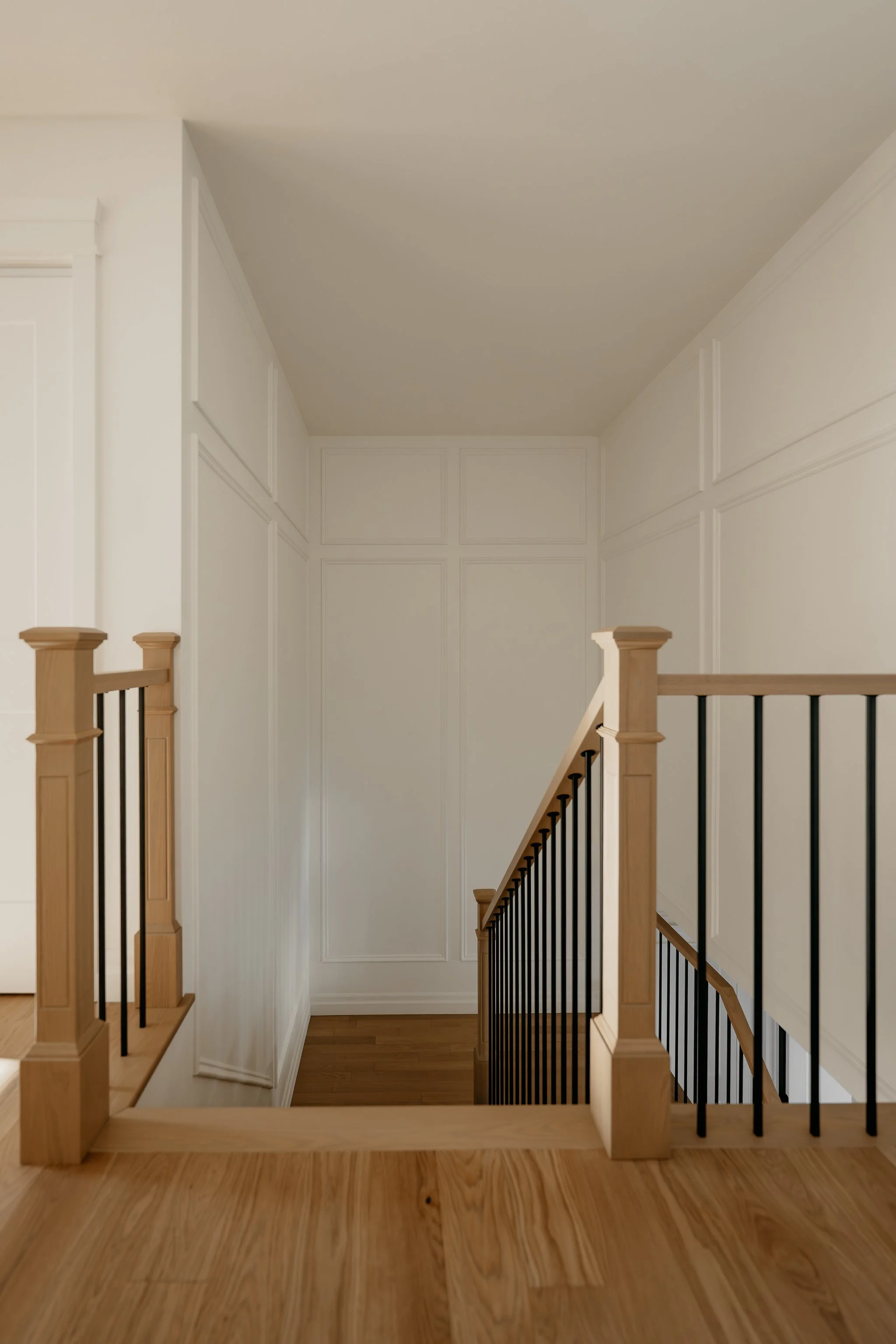 Construction Marc Beaulieu-escalier-moulures.JPG