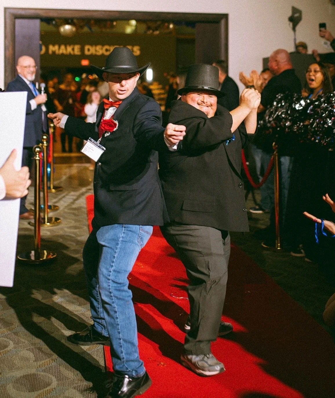 So grateful for @timtebowfoundation&rsquo;s Night To Shine!!! ✨ @timtebow @hillschurchnm
-
-
-
-
-
#timtebow #timtebowfoundation #specialneeds #nighttoshineprom #grateful #timharris