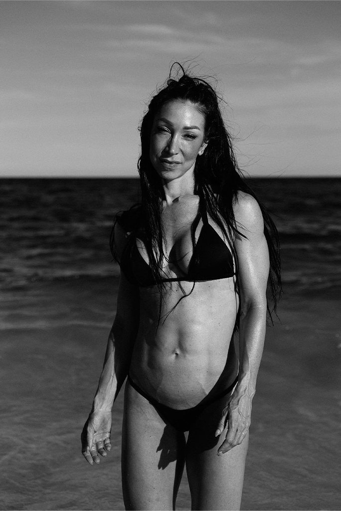 Klaudia Luxe Movement At Beach In Swimmers