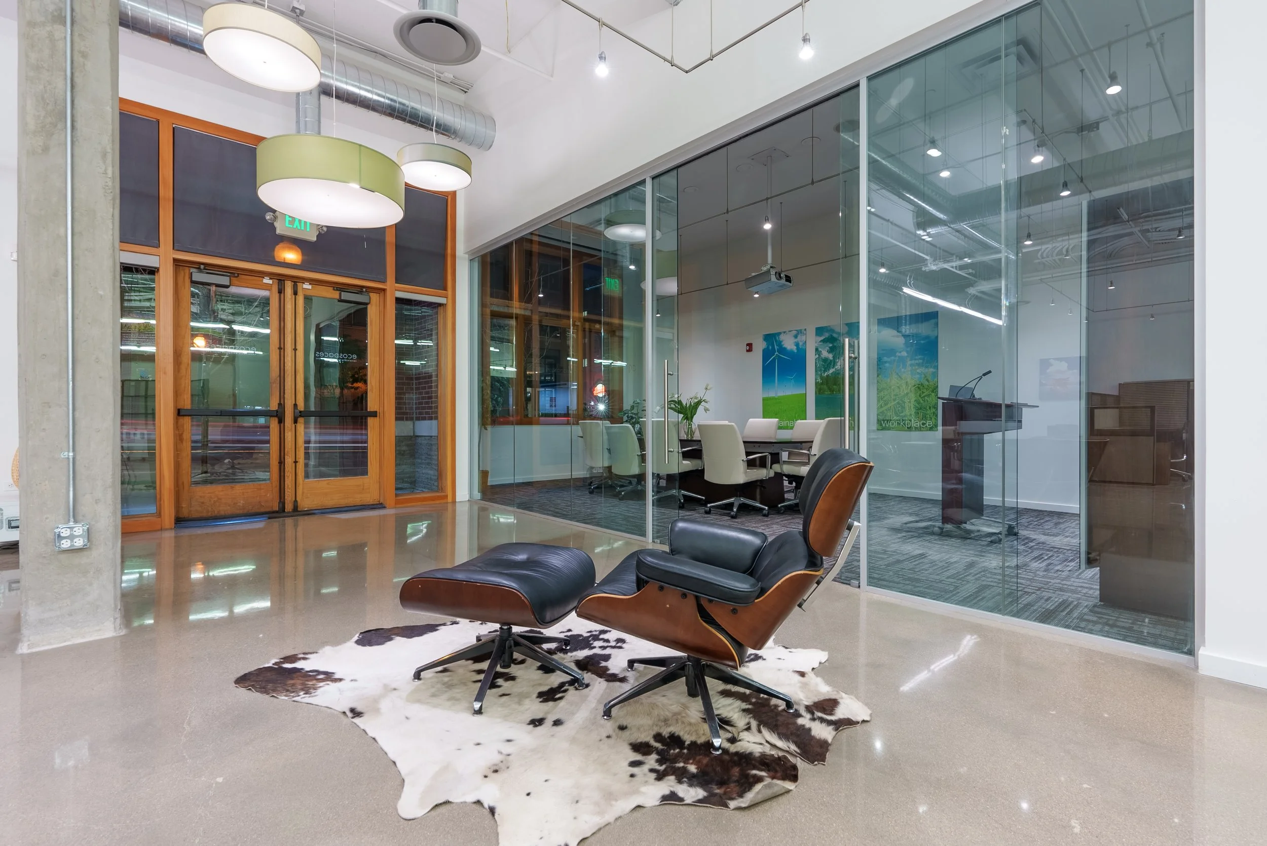 2210BLAKESTSHOWROOMCONFERENCEROOM (7 of 7).jpg