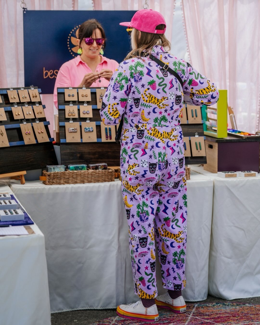 Cheers to another magical weekend in San Francisco 🎉🤩✨

Whether you&rsquo;re celebrating the Easter holiday out and about with the fam, taking the ferry into the City for the Giants game, or looking for the perfect vintage piece, handmade treasure 