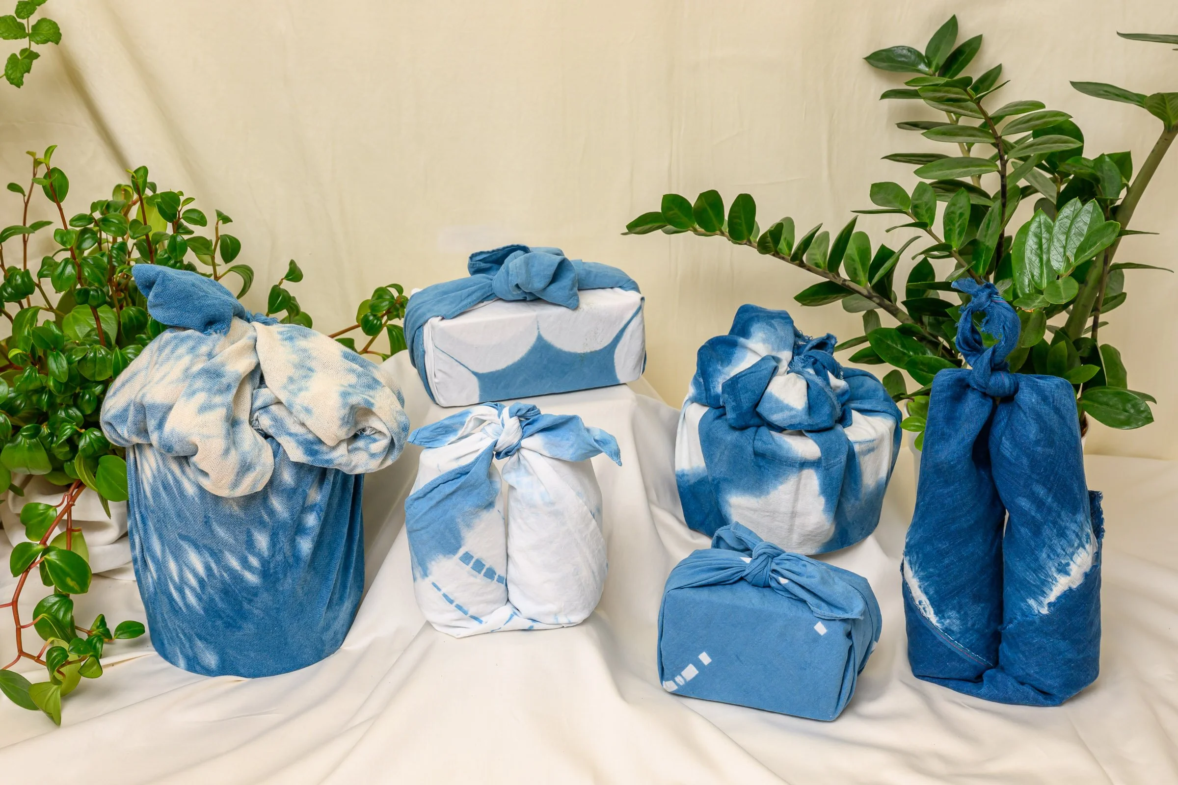 Dye Gift Wrap with Indigo 12/13 💝
