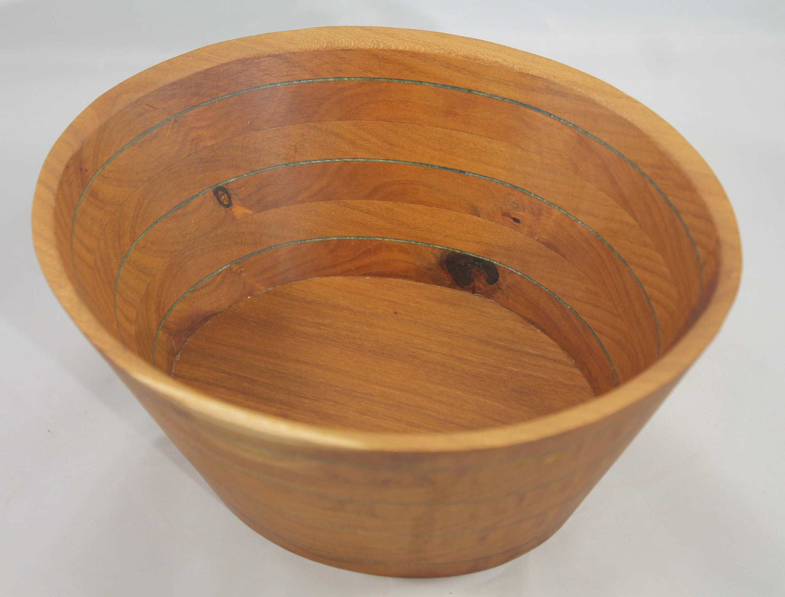 #6313 - Cherry / Cherry with blue dyed veneer sandwiched between layers Oval Bowl
6 ¾” x 7 ¾” x 4” high
Finished with Danish Oil
$55