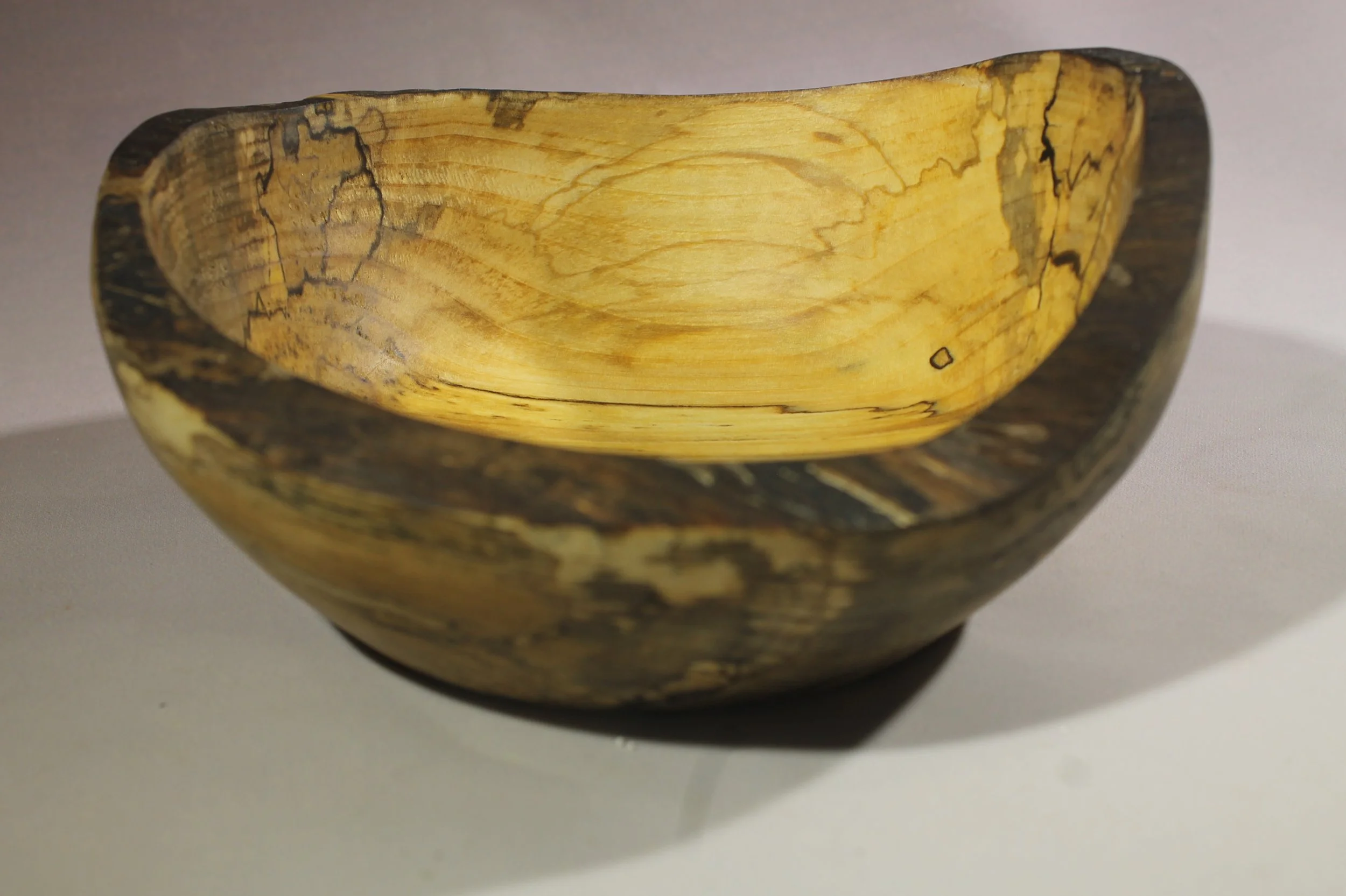 6393
Spalted Poplar Natural Edge bowl
6”" diameter x 3 ¾” high.
Finished with Danish oil.
$55