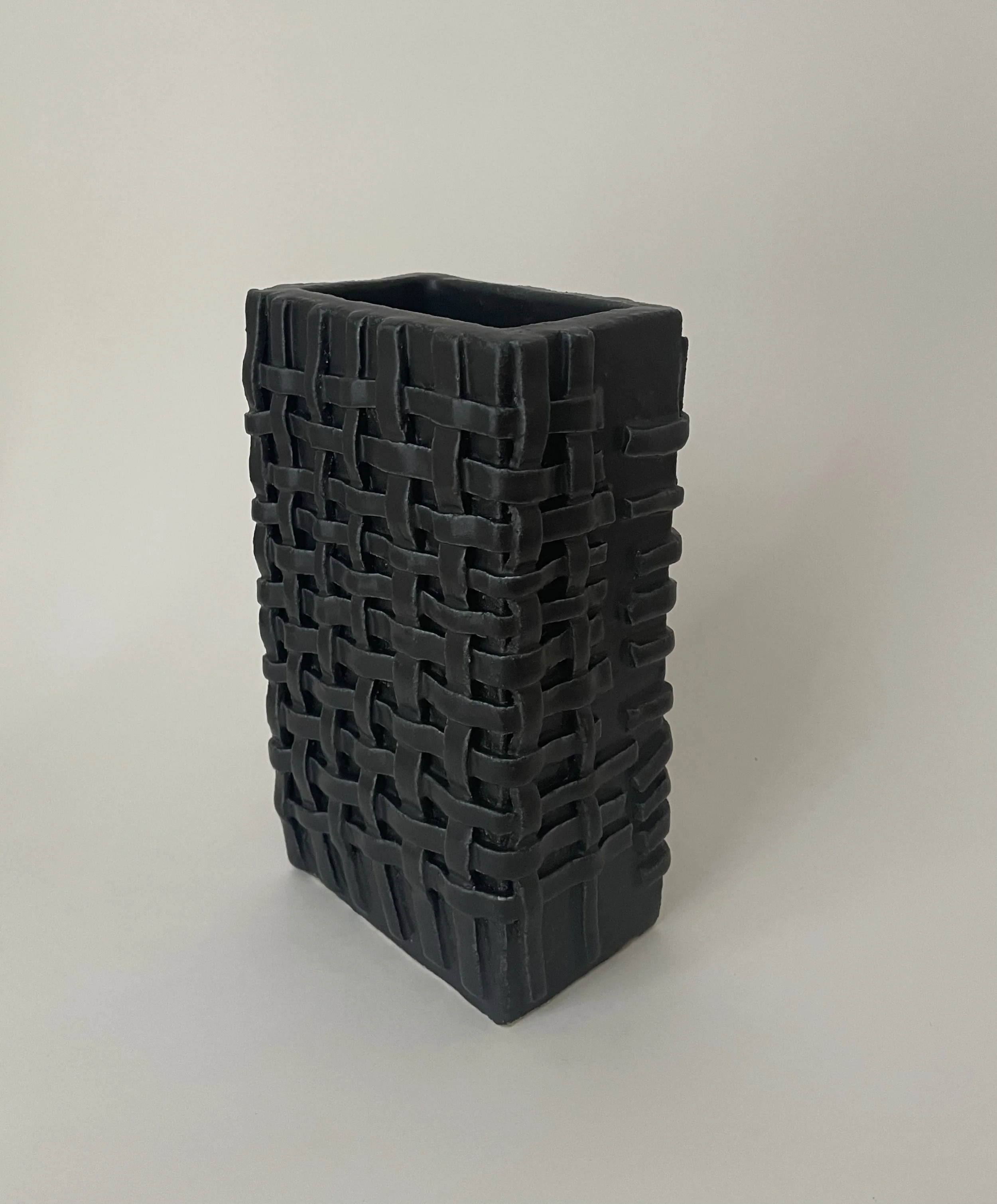 Weave+Vase.jpg