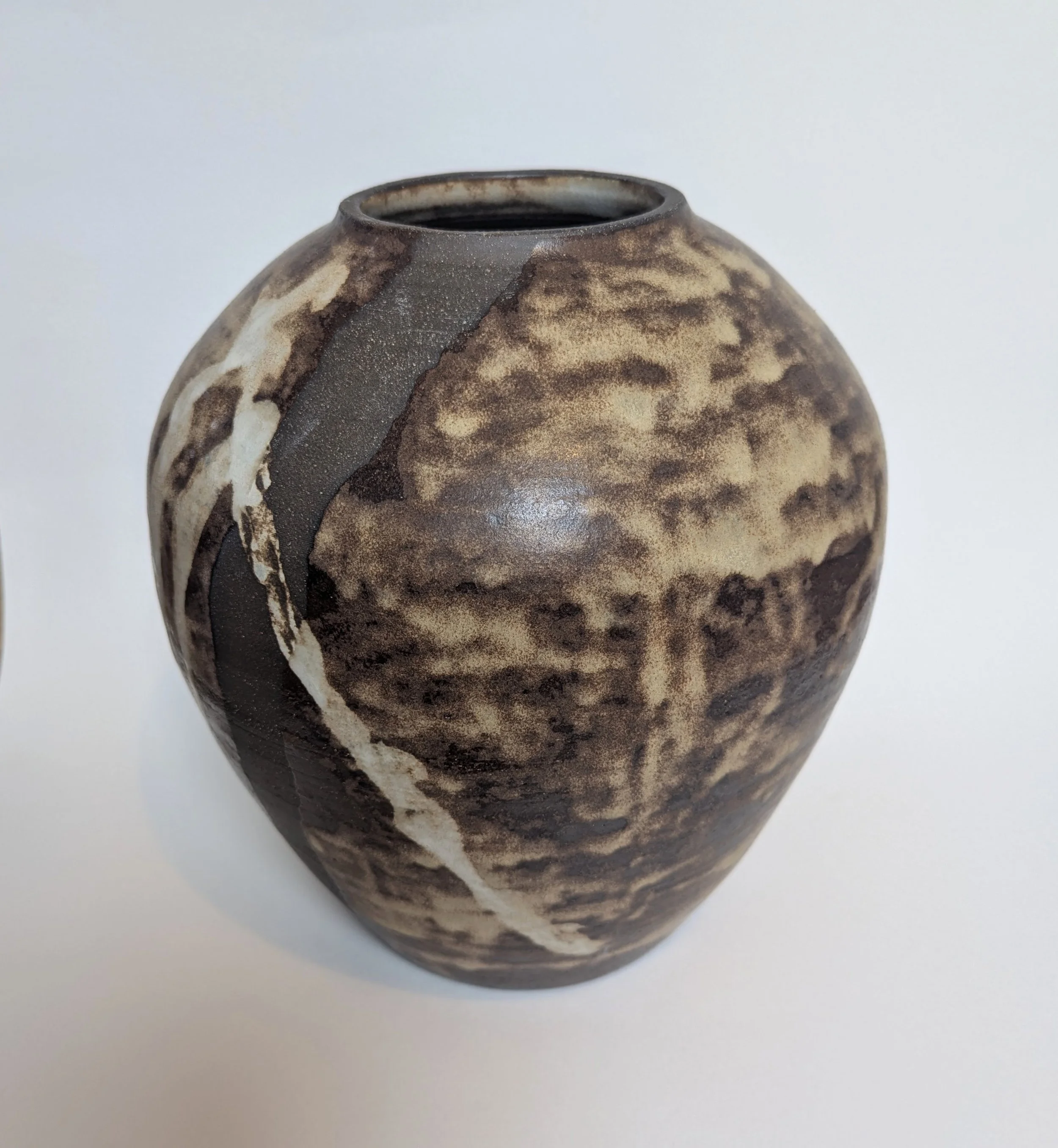 Issa+Cabrera+Vase+2025.jpg