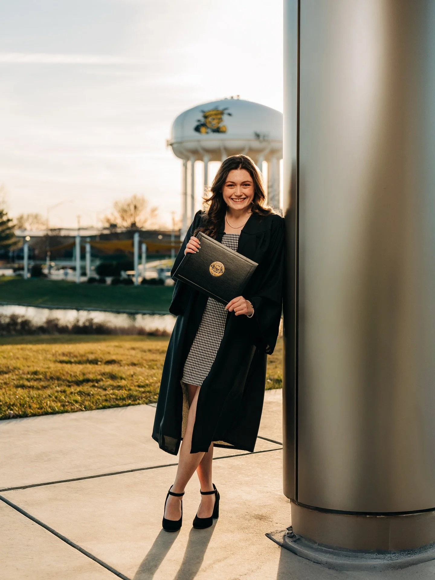 Sneak peeks from Saturday&rsquo;s cap &amp; gown session at @wichitastateu with Hailey!