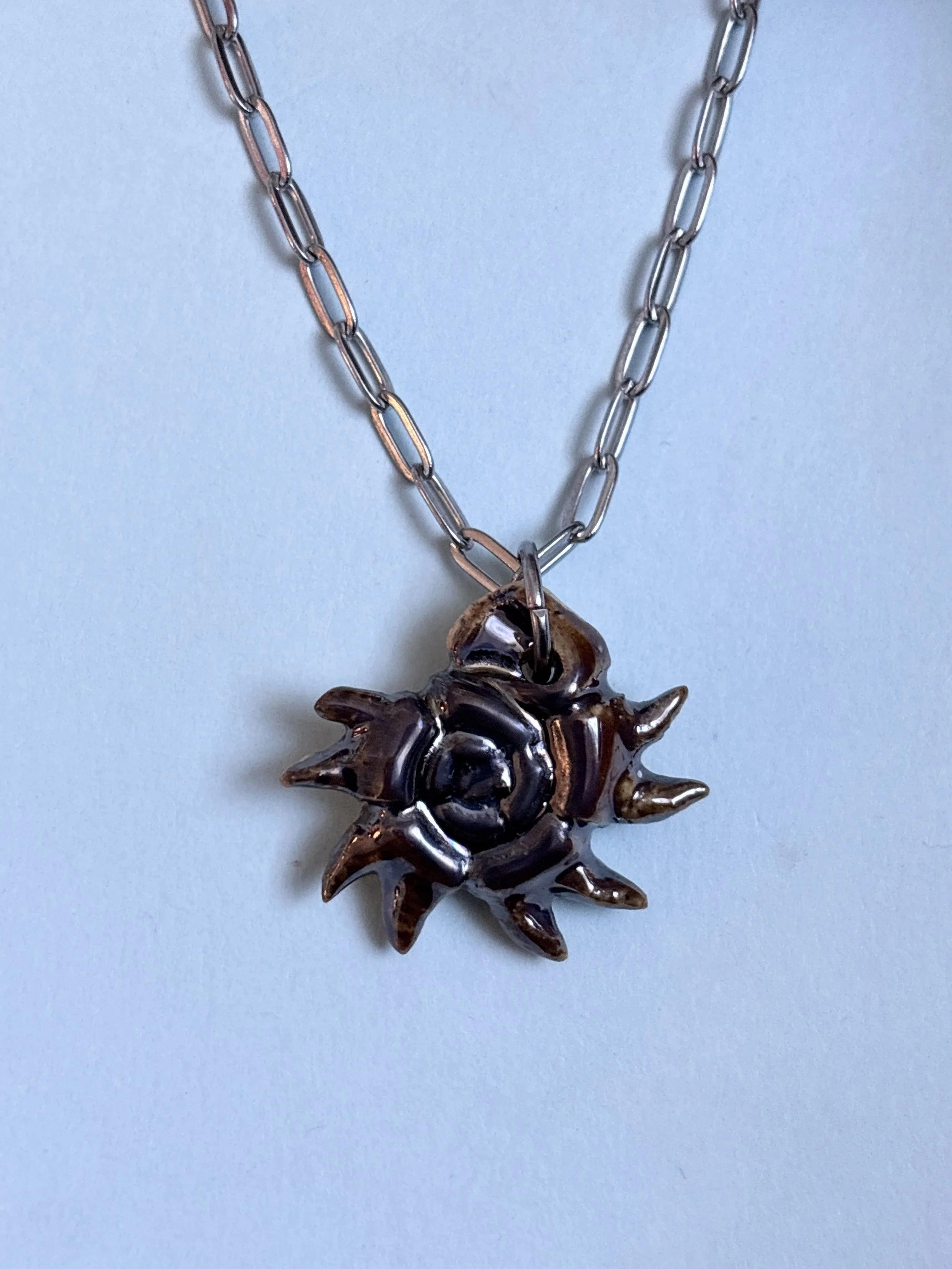 spiky spiral shell pendant 2 (1")