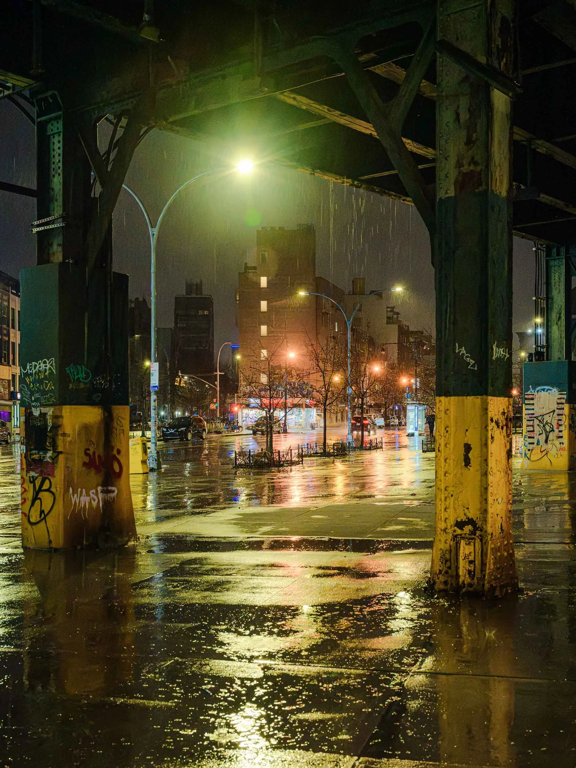 The rain in Williamsburg (NEW).jpg