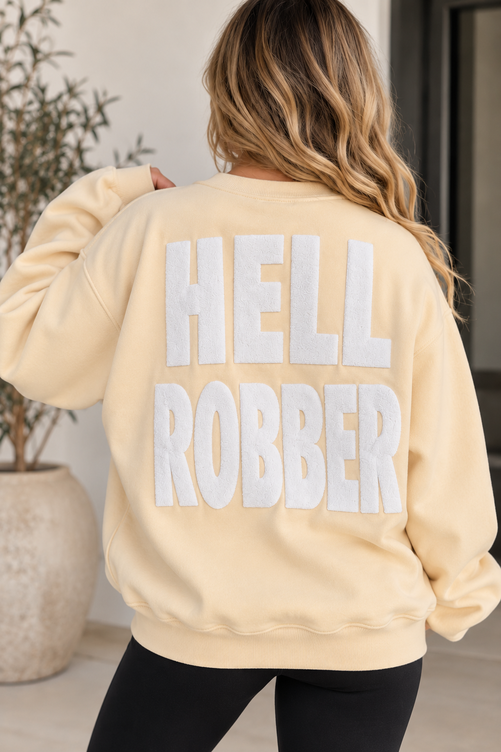 Woman's Apricot Hell Robber Sweatshirt