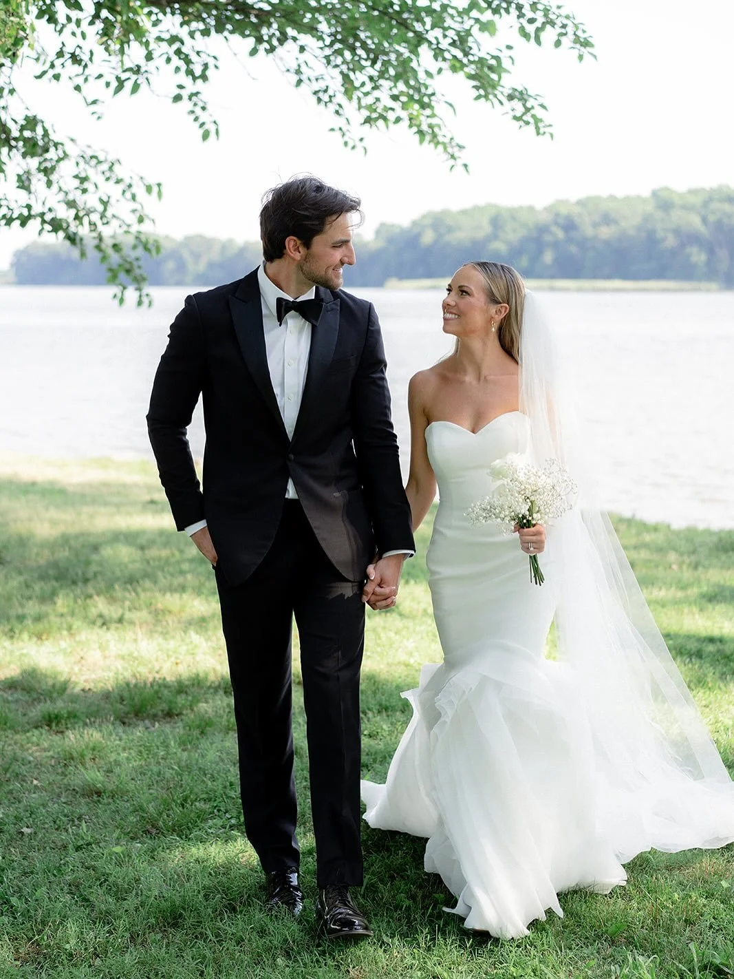 Such a special day for A+T plus some of my fav shots 🤍 

Team:
Brittland Estates  @brittlandestates
Megan Harris Photography @meganharrisphoto
Valley Park Media @valleyparkmedia
SRS Events @srs_events
Eastern Shore Tents &amp; Events @easternshorete