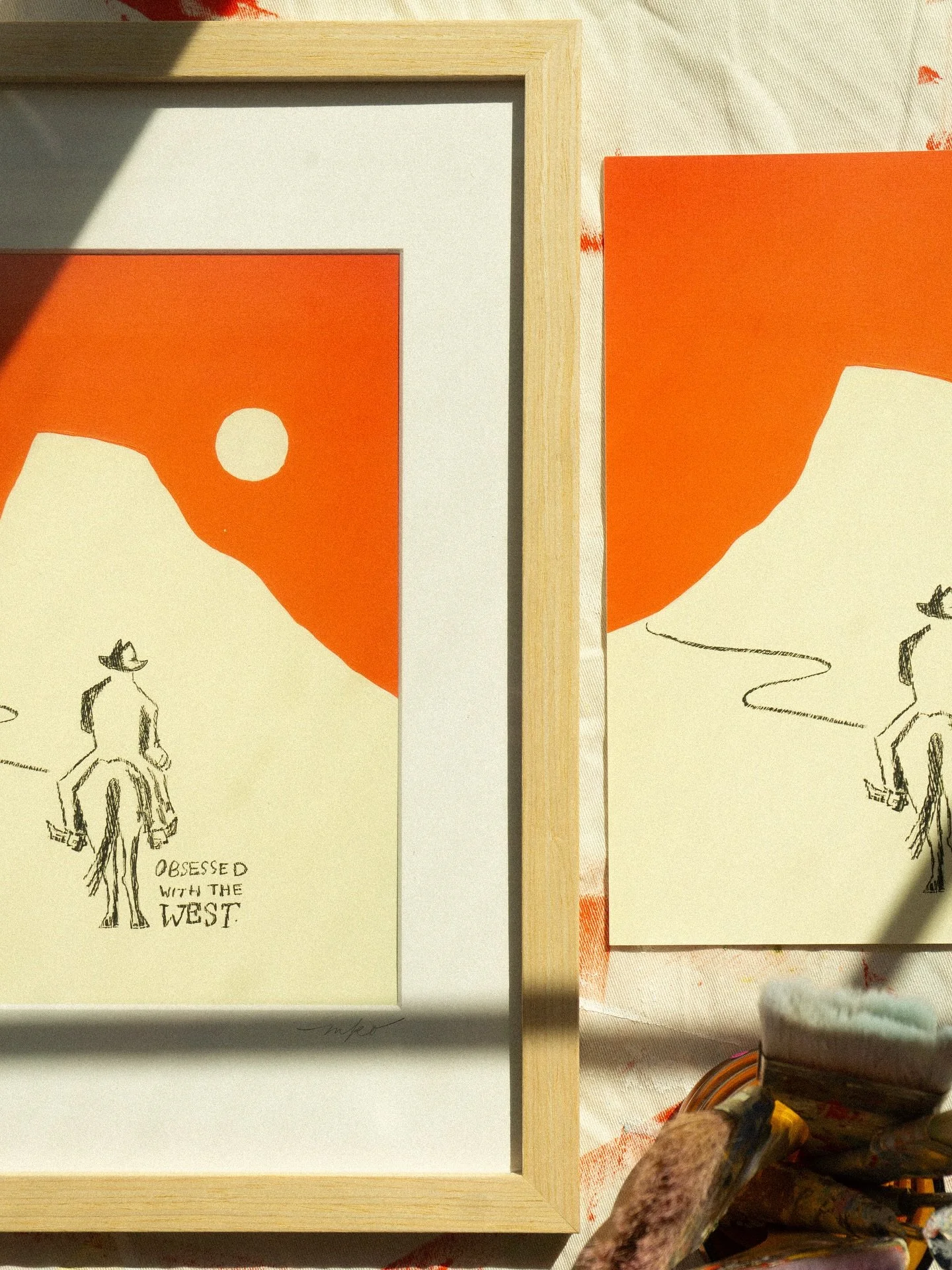 In love with how the red pops and changes with the light on this satin finish paper 😍 

Obsessed with the West fine art print is now available on my website (link in bio) 

#westernstyle #westernwallart #westernillustration #durangoart #durangoartis