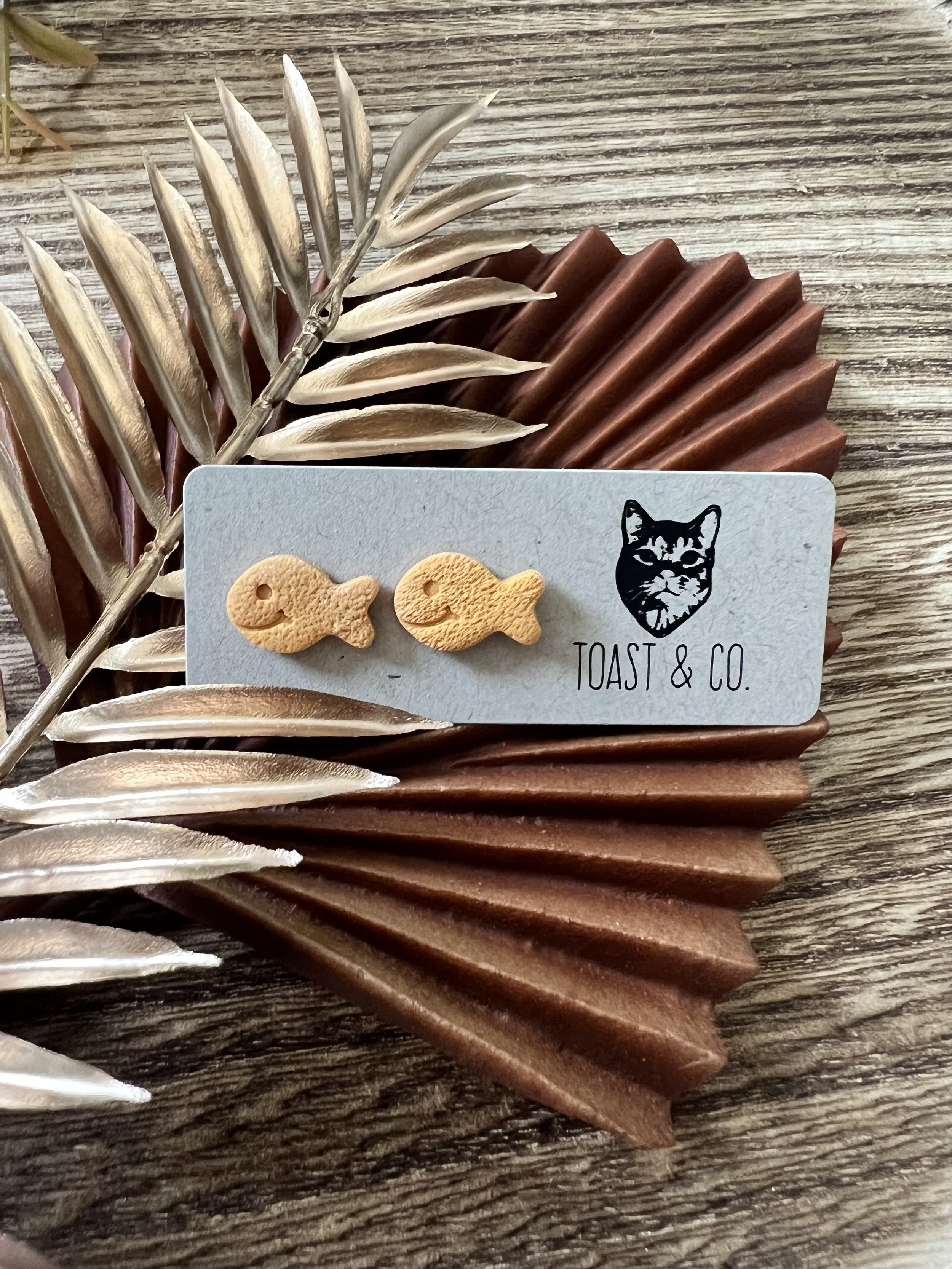 Goldfish Snack Studs
