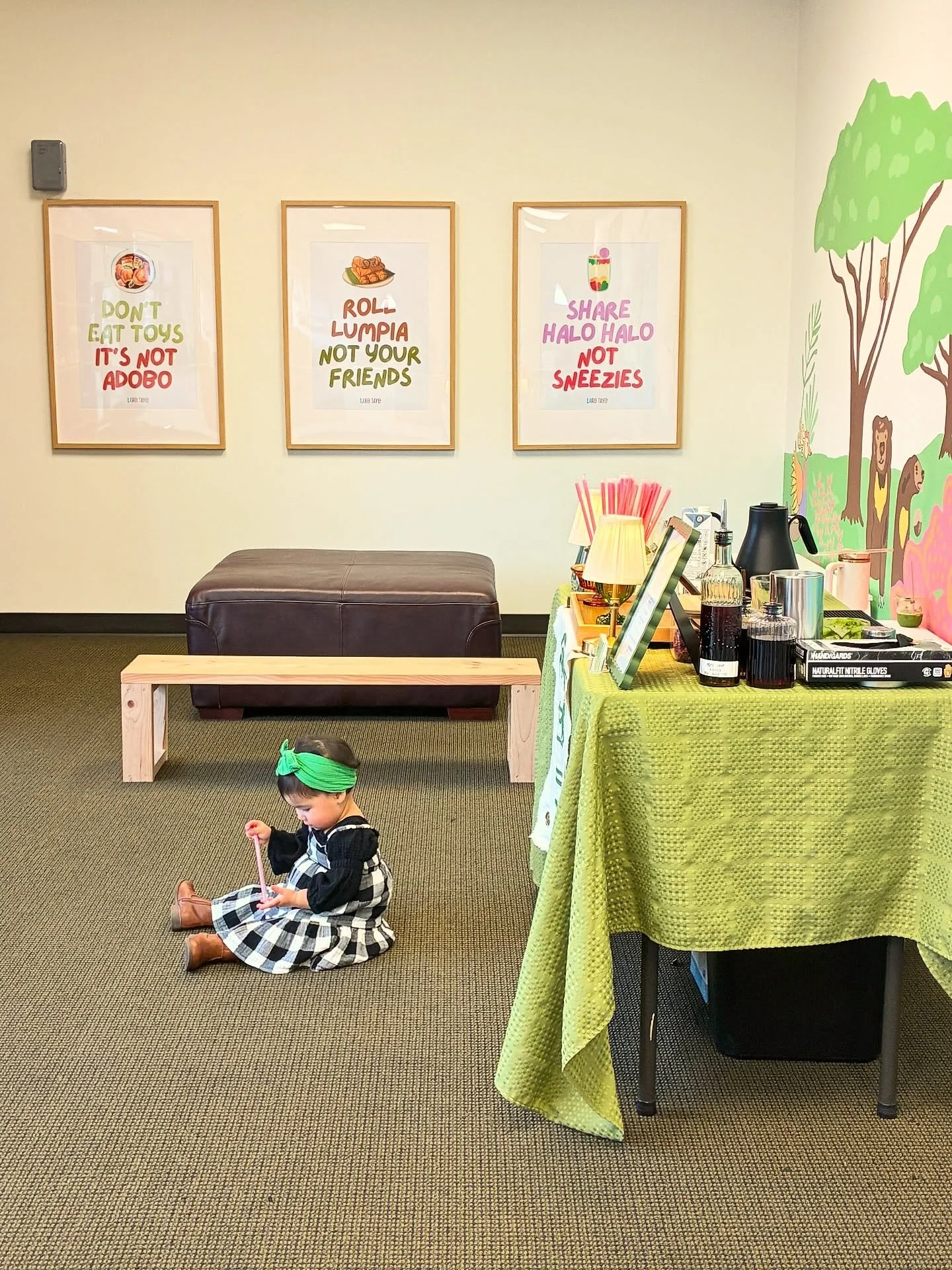 When @teesmatcha25 pops up with seasonal matcha flavors, all the mamas come to sip and also play at our new Minis Jam and Play Session, where another local mama comes to bring musical instruments to share with the littles!

Thank Laro Tayo Families f