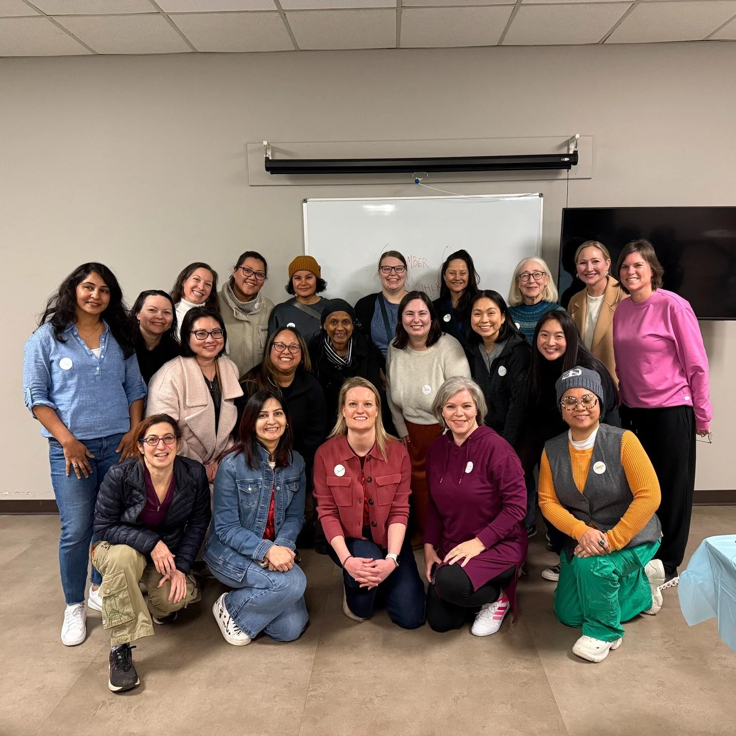 Hey Mamas!

Did you know @chamberofmothers is out there constantly advocating for you like childcare, paid leave, maternal health, and so much more? On the days when you feel overwhelmed or defeated, please remember that you are not alone.

Find a gr