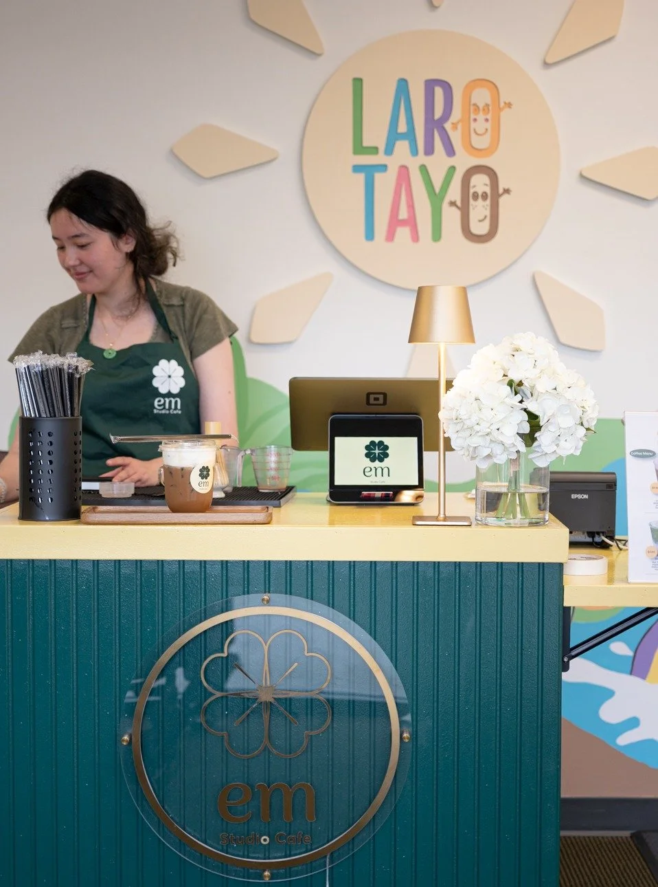 We hosted five flavors of @emstudiocafe this morning and our families were able to choose from a cup of Vietnamese iced coffee up to an iced matcha!

The perk of having popups on Friday means I can have two cups of caffeine and not worry about sleepi