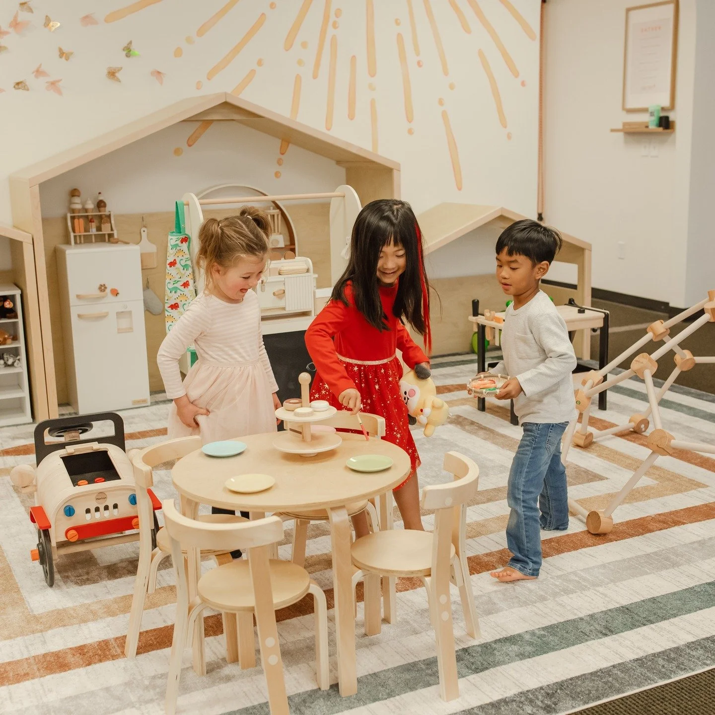 We love hosting birthdays but if you&rsquo;re planning to celebrate during regular open play sessions, please limit group playdates to two hours, especially if we are at full capacity.

Party setups are not allowed, including decor, balloons, cakes, 