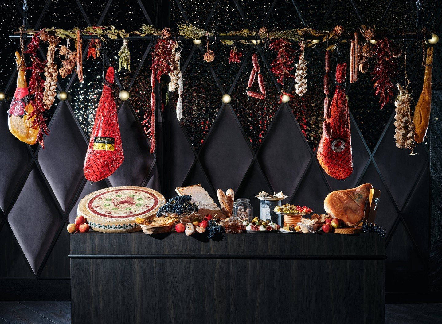 Wow your guests with an extraordinary suspended charcuterie station in the Grand Room, with a selection of local and international cheeses, premium cured meats, antipasti and artisan breads.⁠