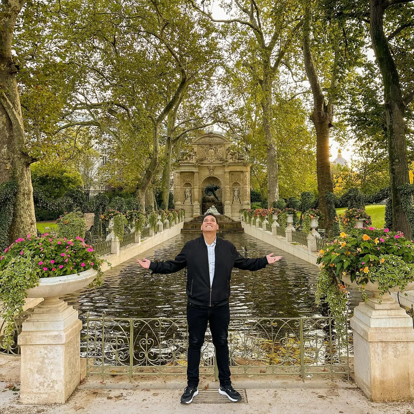 Gratitude 🙏 is the way to finding your way in life. It expands your heart 💖 and your ability to love yourself and others more and more each day. 

If you find yourself struggling in life or blocked or just in anyway unhappy go to a place you feel p