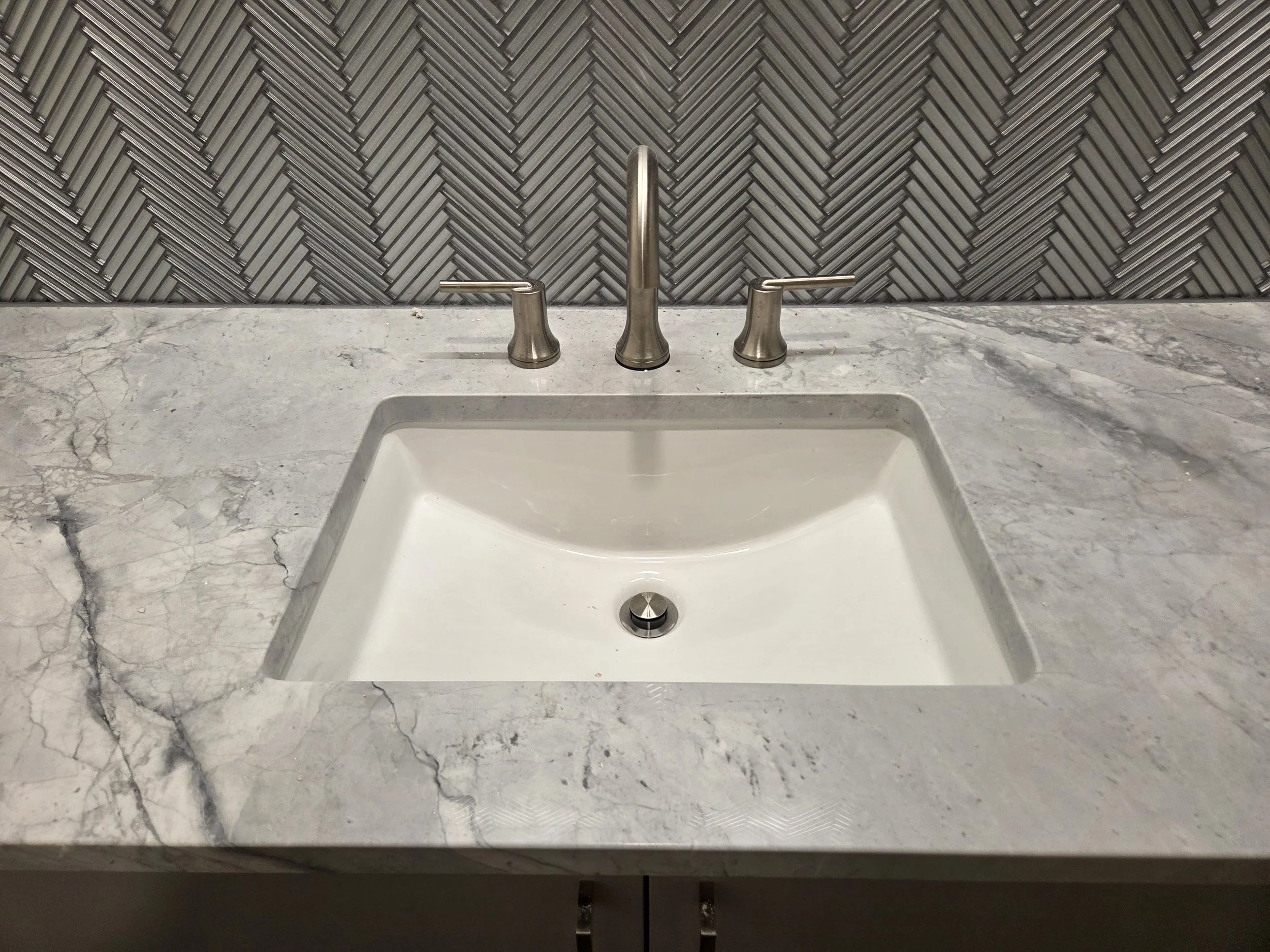 New Bathroom sink and faucet installed in a bathroom remodel in Vancouver, WA