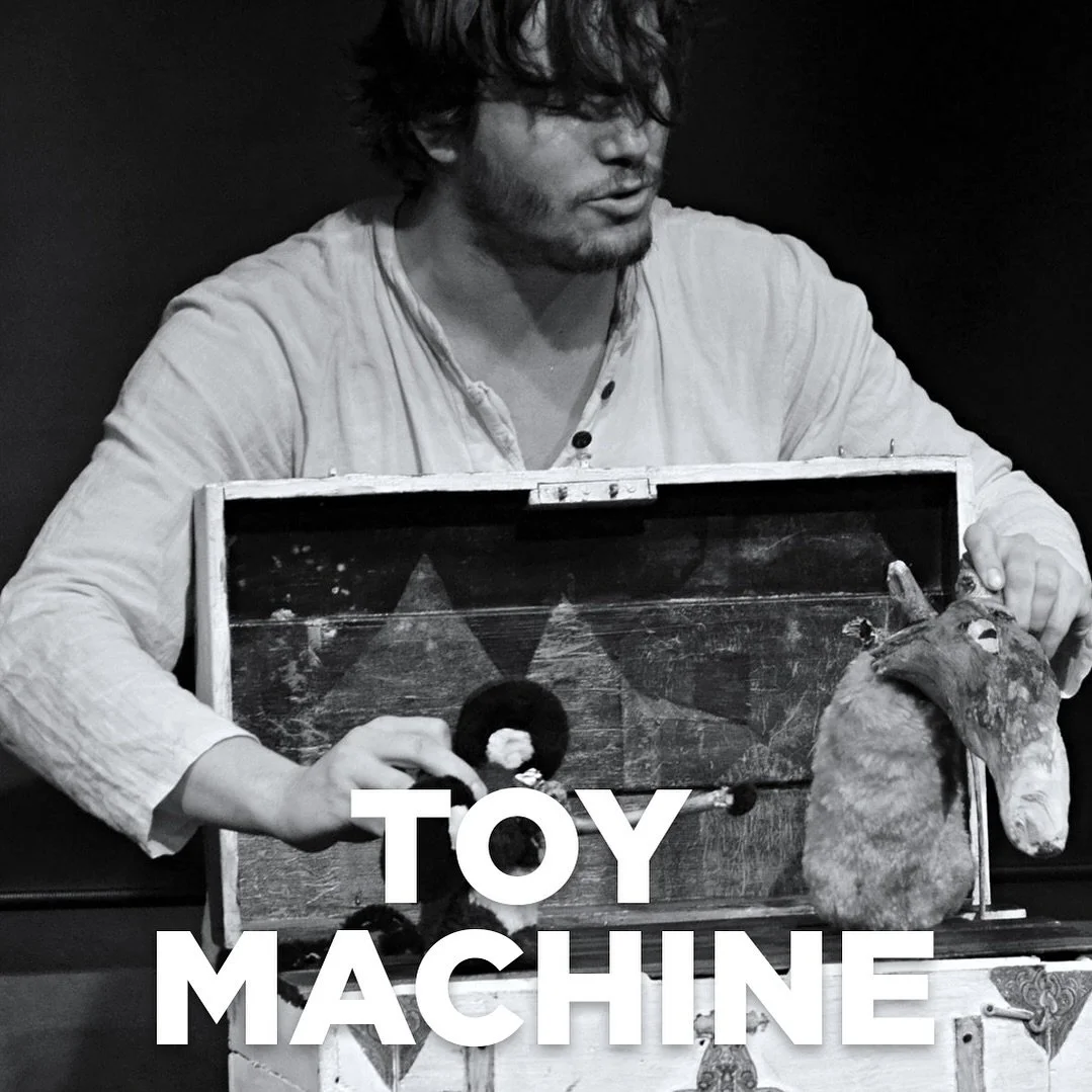 Skvěl&eacute; divadlo pro děti i odrostlej&scaron;&iacute; děti to rozbal&iacute; na Kl&aacute;novick&yacute;ch č&aacute;r&aacute;ch. Zač&iacute;n&aacute;me už od 16:00, tak doražte včas ❤️

👉 Skvěl&eacute; kapely
👉 Divadla
👉 Aktivity
👉 Workshopy