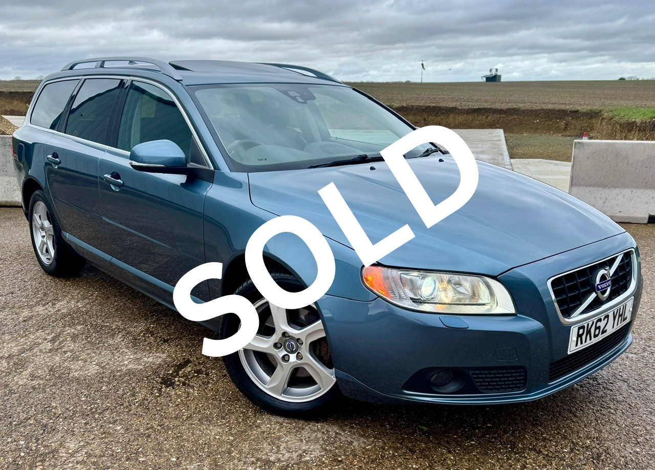 VOLVO V70 2.0 5 CYLINDER D4 SE LUX NAV AUTO