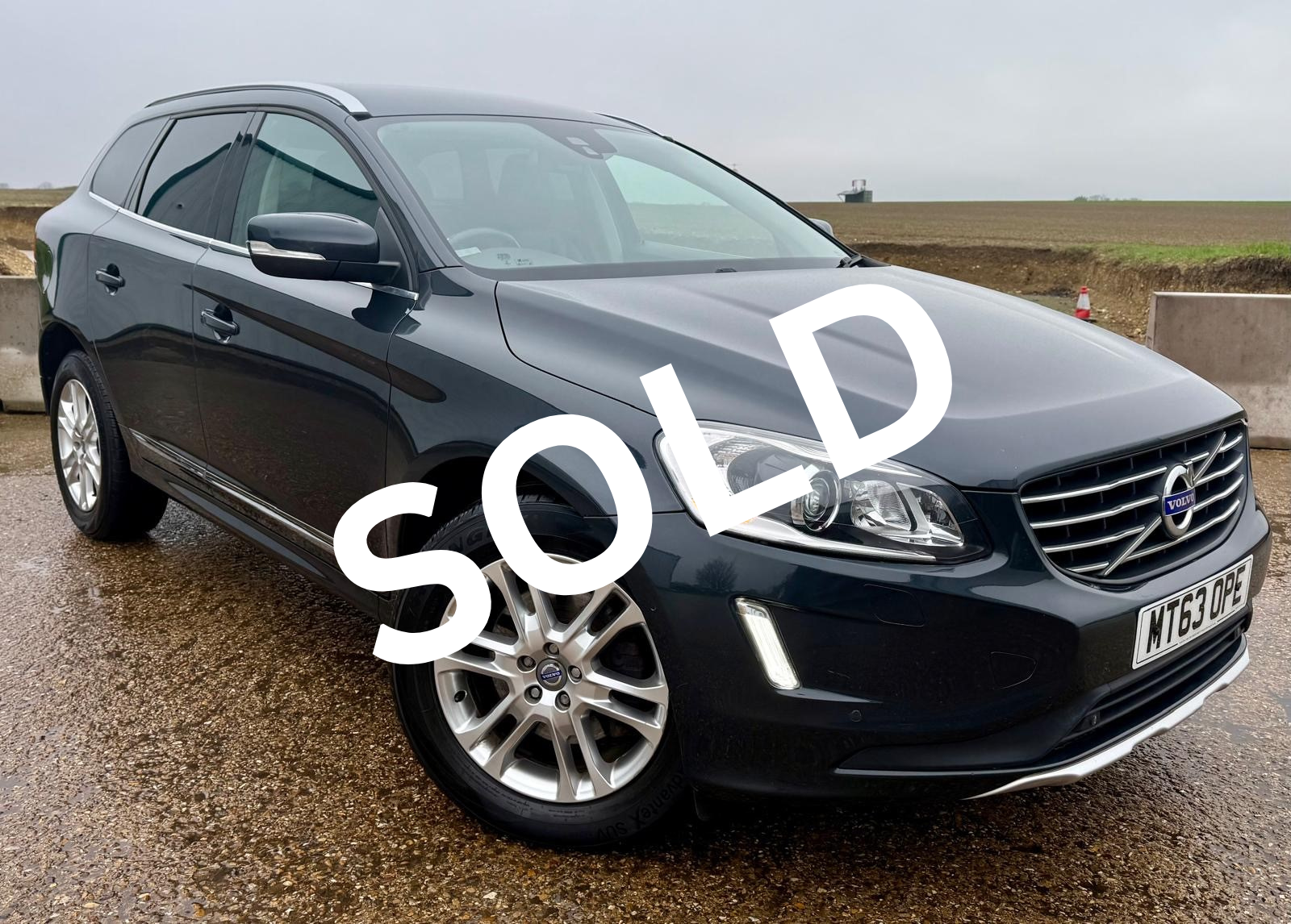 VOLVO XC60 D5 SE LUX NAV AUTO 2014 GREY