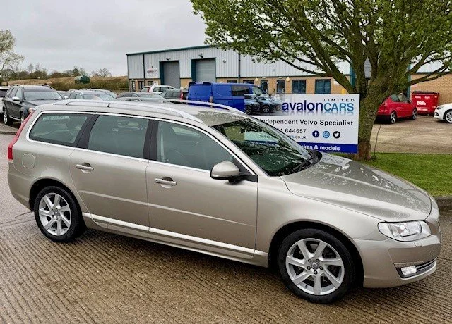 VOLVO V70 SE LUX NAV D5 AUTO 2014(DEPOSIT TAKEN)