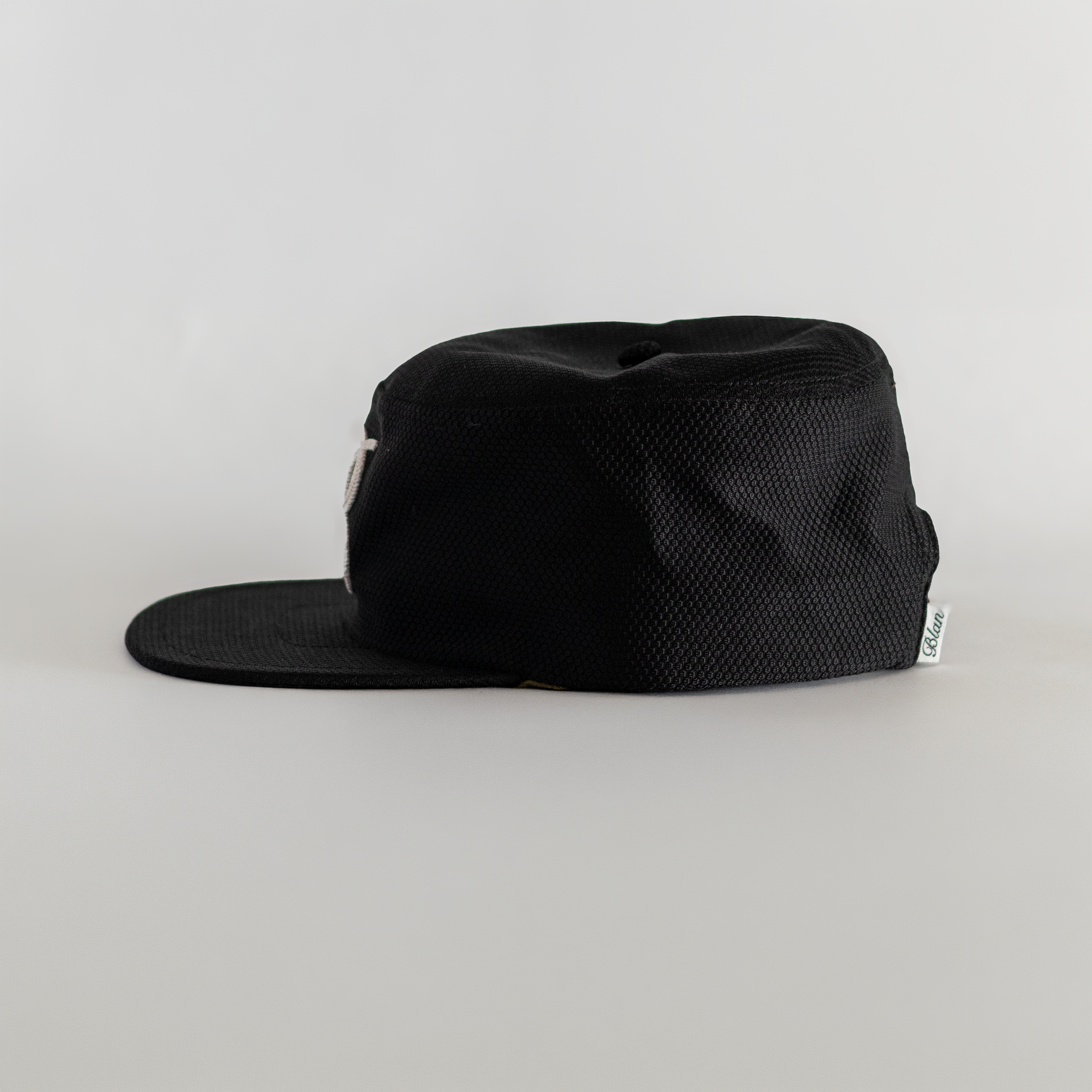 sashiori hat left.png